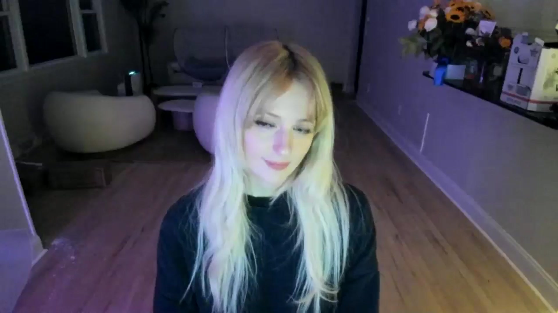 Gallery image thumbnail from Milk_Party's myfreecams stream on, 06/03/2025, 03:32 image 14 of 20