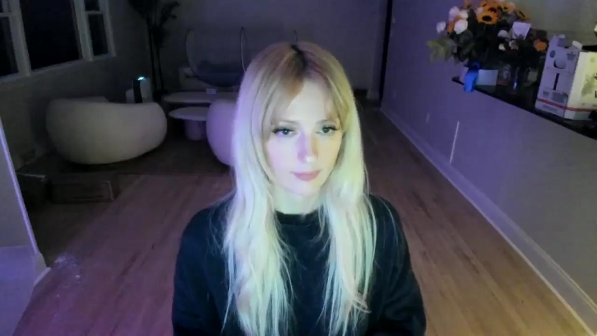Gallery image thumbnail from Milk_Party's myfreecams stream on, 06/03/2025, 03:32 image 9 of 20