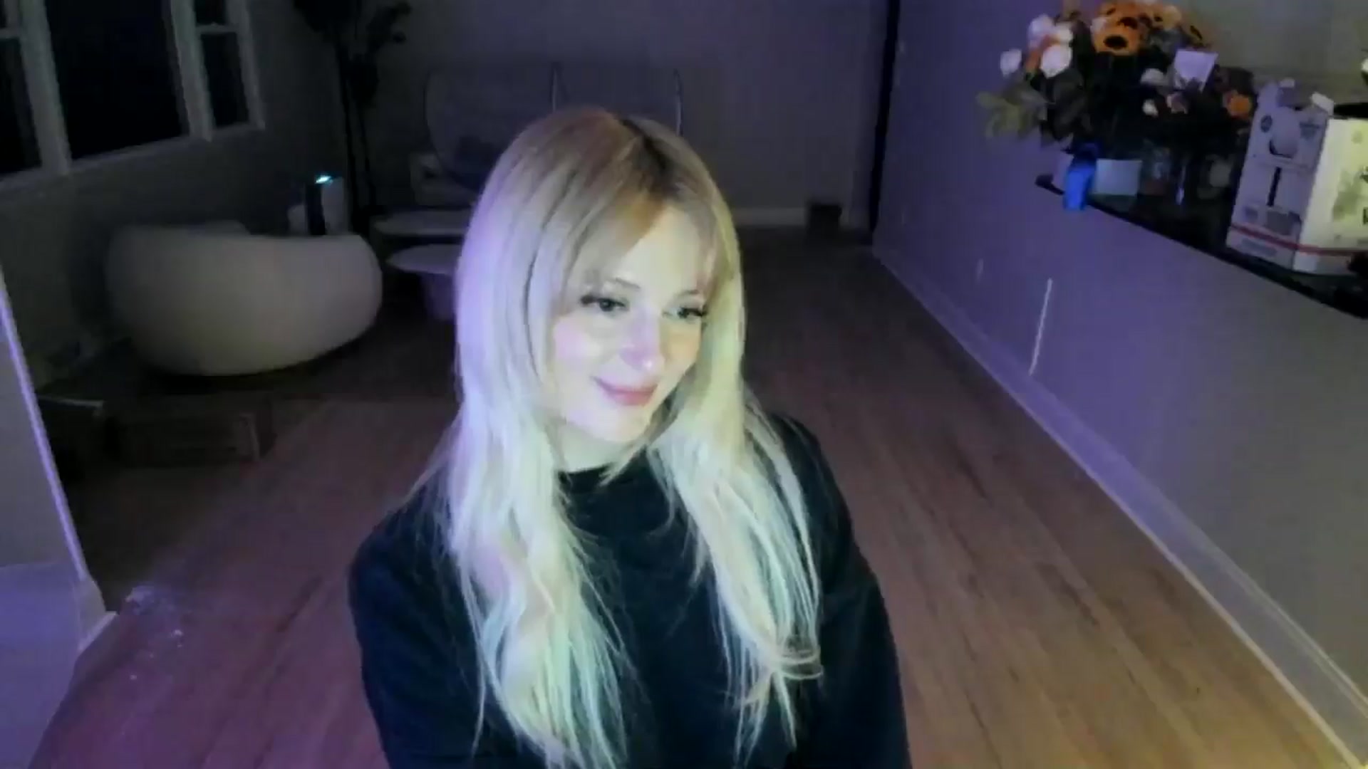 Gallery image thumbnail from Milk_Party's myfreecams stream on, 06/03/2025, 03:32 image 13 of 20