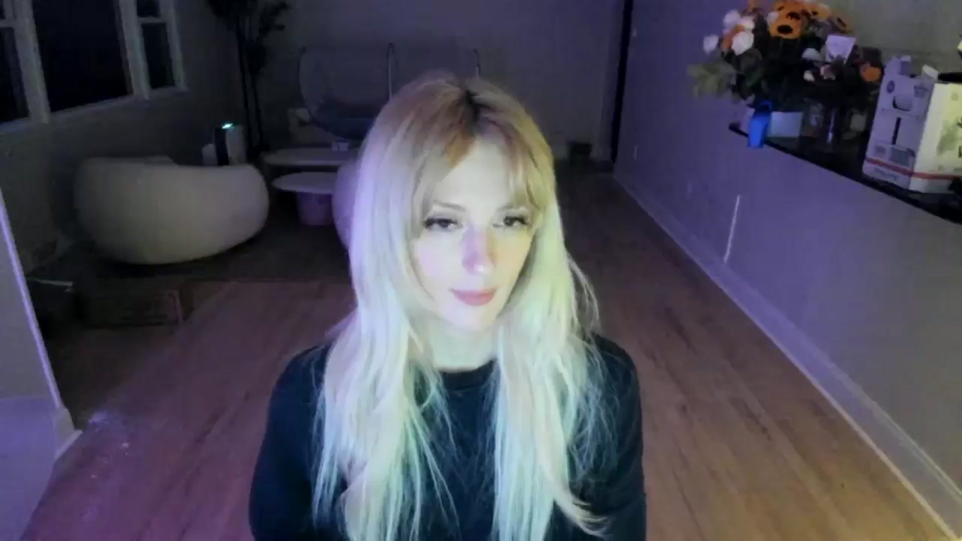 Gallery image thumbnail from Milk_Party's myfreecams stream on, 06/03/2025, 04:21 image 13 of 20