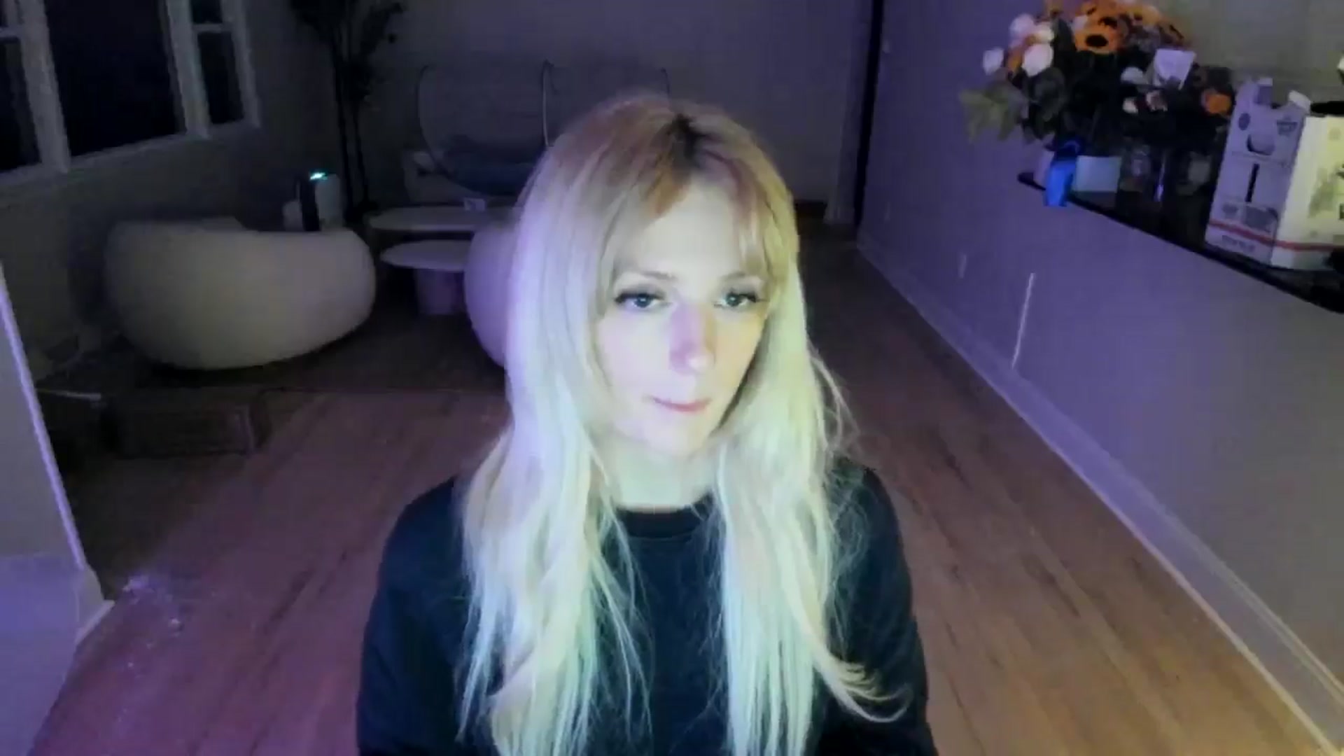 Gallery image thumbnail from Milk_Party's myfreecams stream on, 06/03/2025, 04:21 image 3 of 20