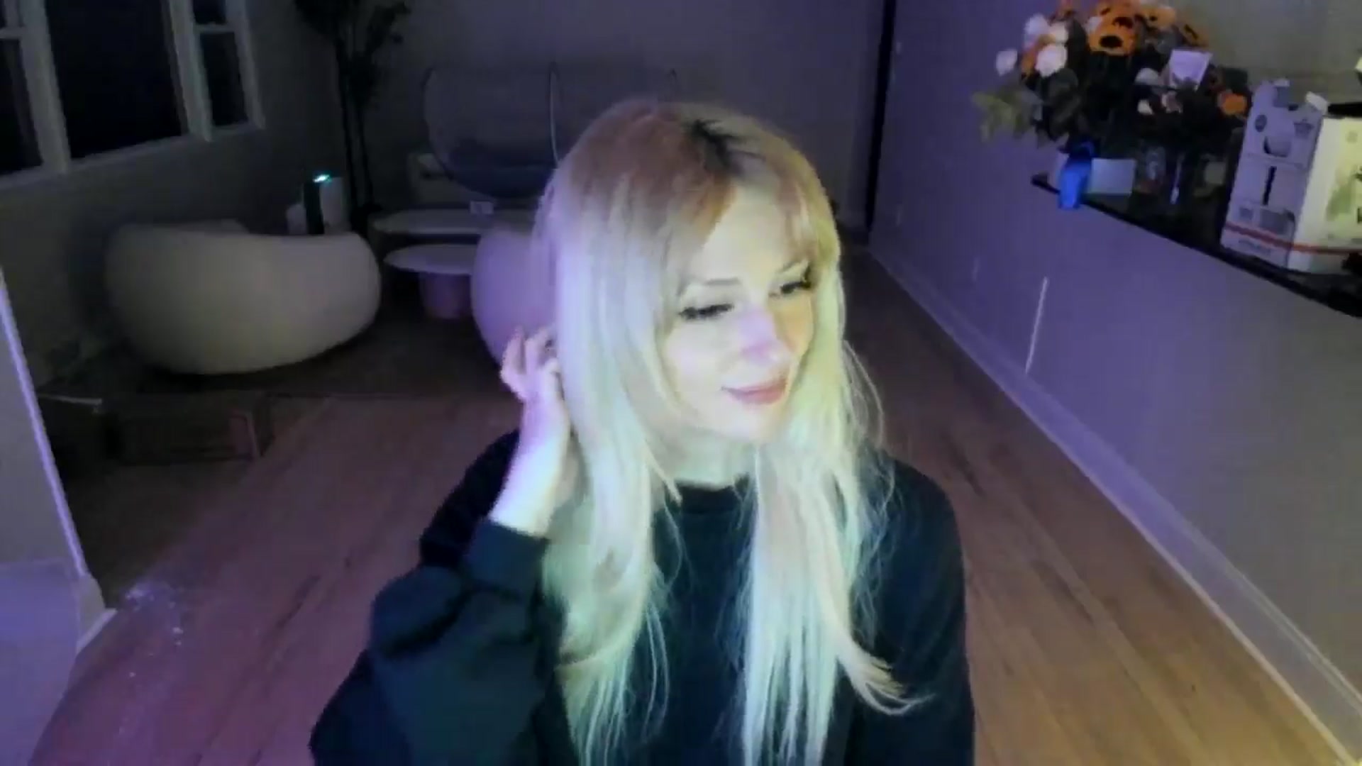 Gallery image thumbnail from Milk_Party's myfreecams stream on, 06/03/2025, 04:21 image 2 of 20