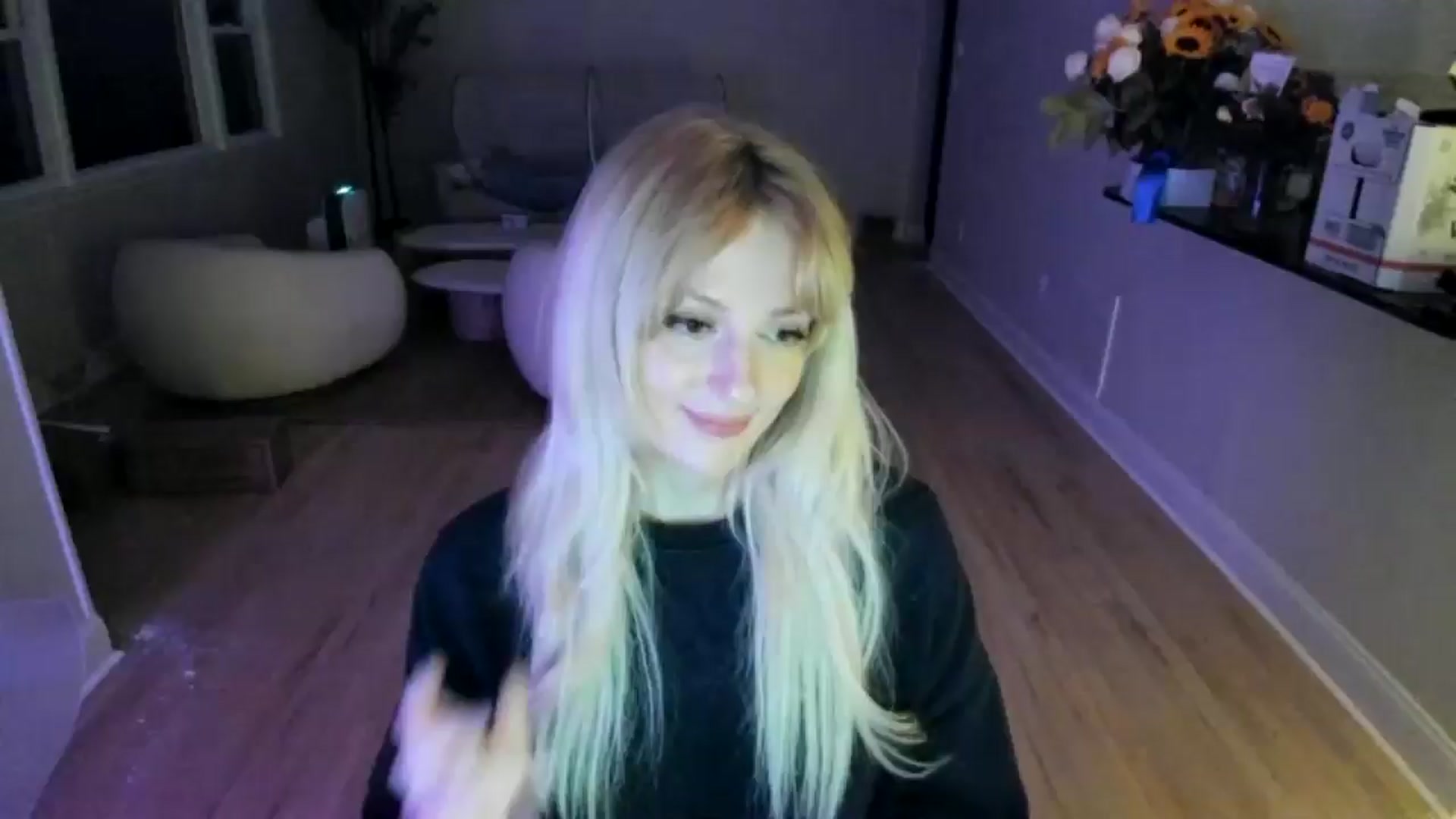 Gallery image thumbnail from Milk_Party's myfreecams stream on, 06/03/2025, 04:21 image 1 of 20