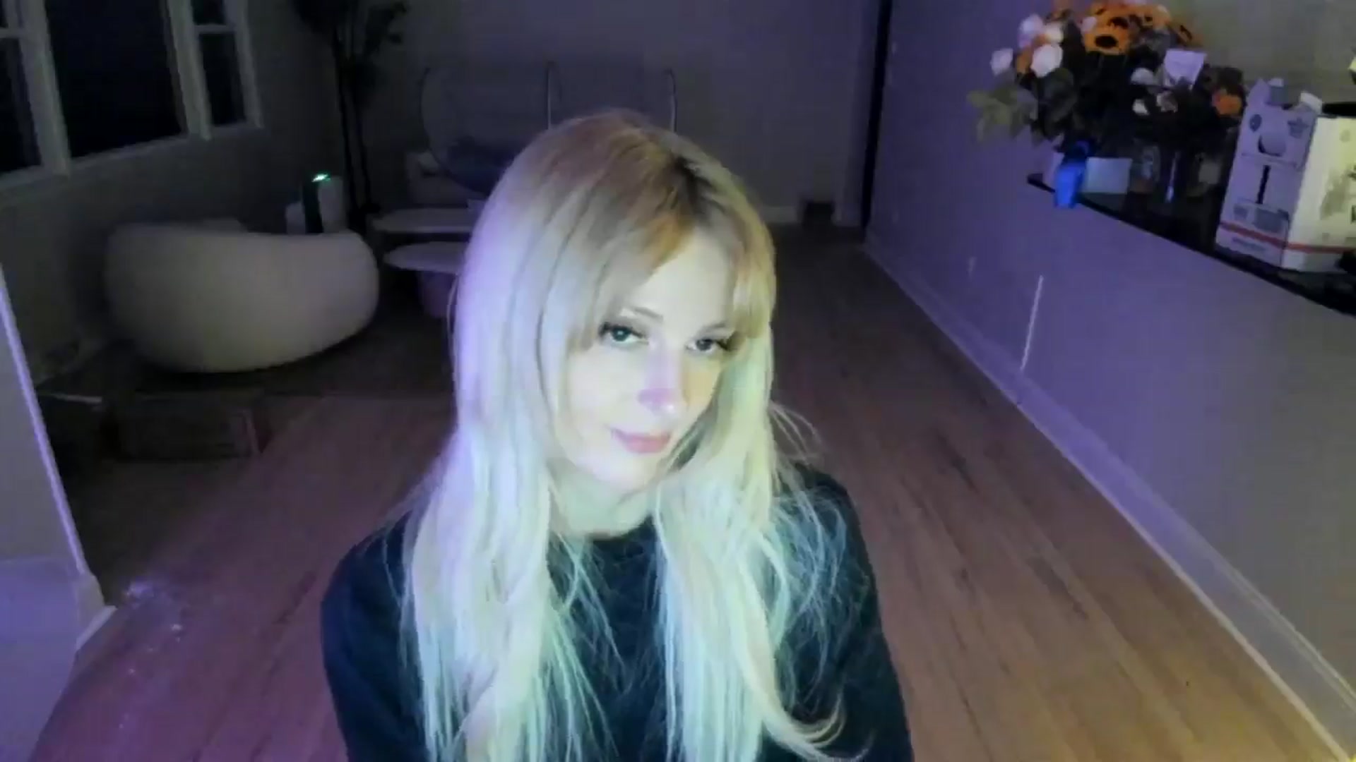 Gallery image thumbnail from Milk_Party's myfreecams stream on, 06/03/2025, 04:21 image 19 of 20