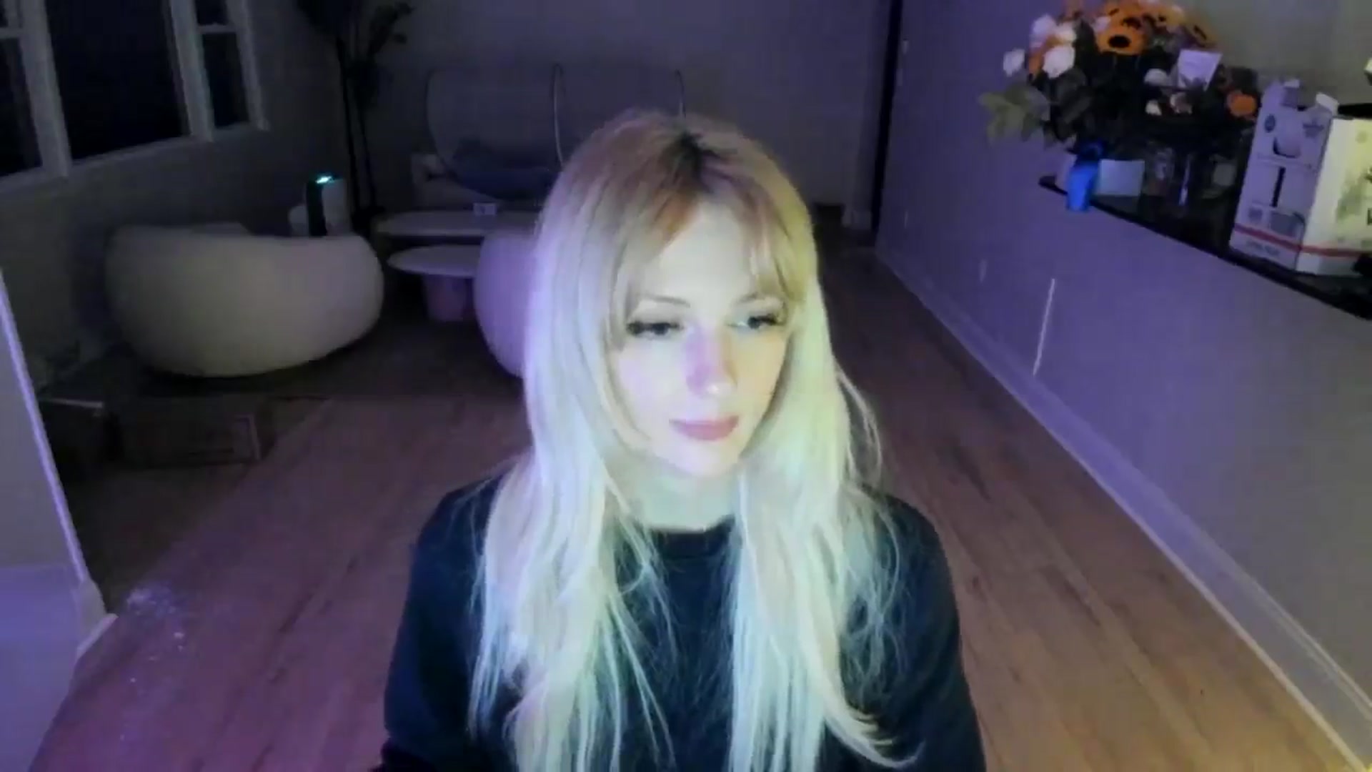 Gallery image thumbnail from Milk_Party's myfreecams stream on, 06/03/2025, 04:21 image 14 of 20