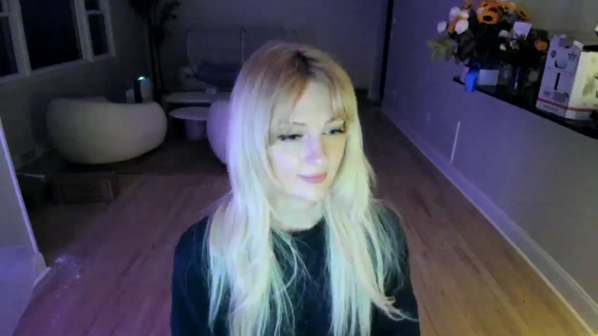 Gallery image thumbnail from Milk_Party's myfreecams stream on, 06/03/2025, 04:50 image 12 of 20