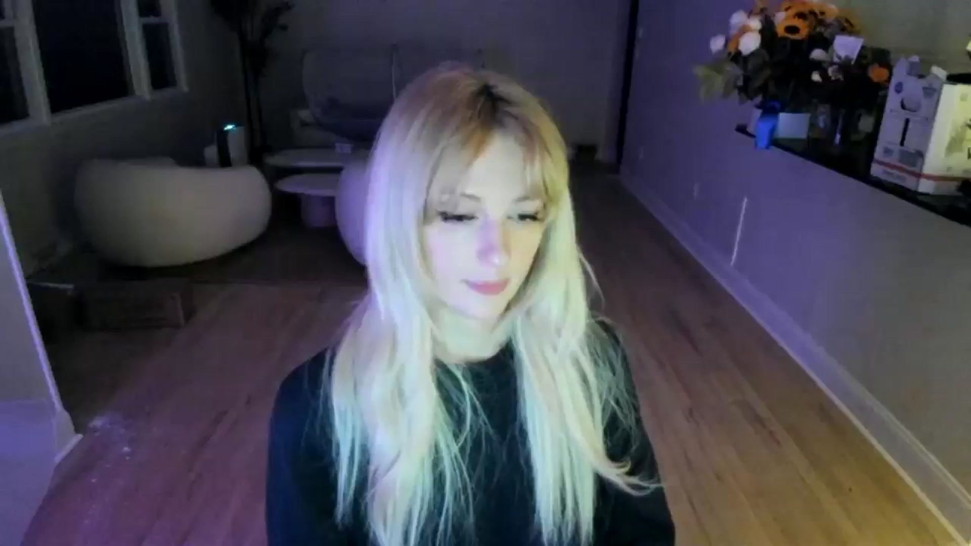 Gallery image thumbnail from Milk_Party's myfreecams stream on, 06/03/2025, 04:50 image 11 of 20