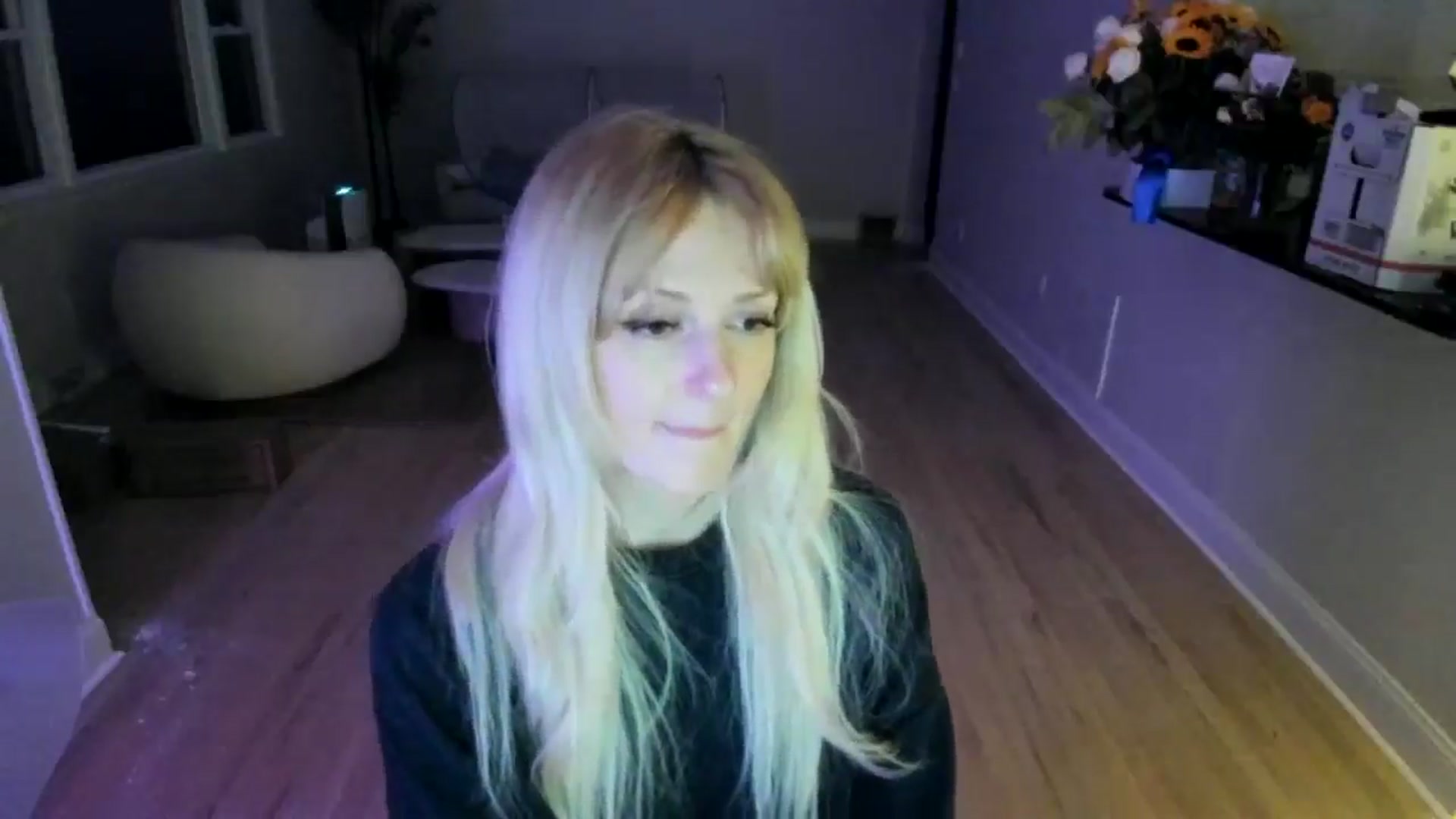 Gallery image thumbnail from Milk_Party's myfreecams stream on, 06/03/2025, 04:50 image 18 of 20