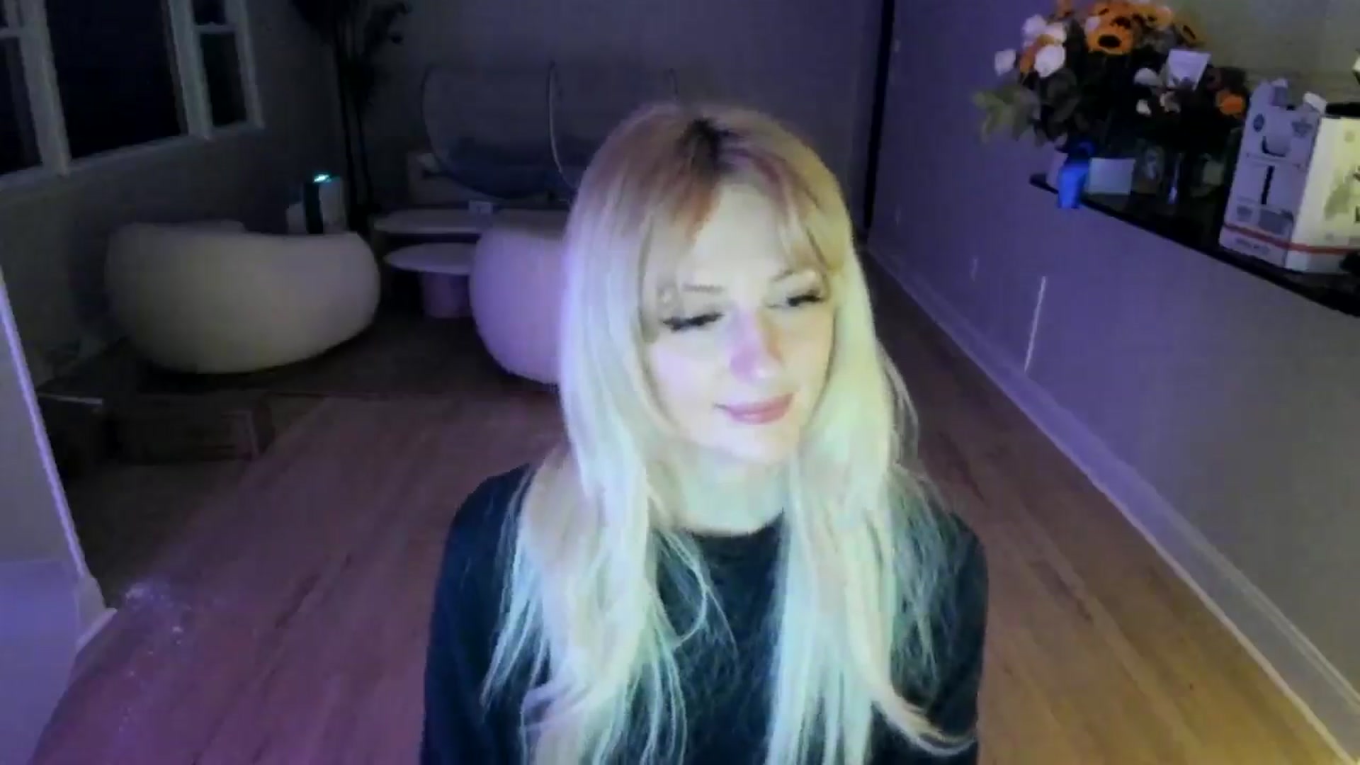 Gallery image thumbnail from Milk_Party's myfreecams stream on, 06/03/2025, 04:50 image 10 of 20