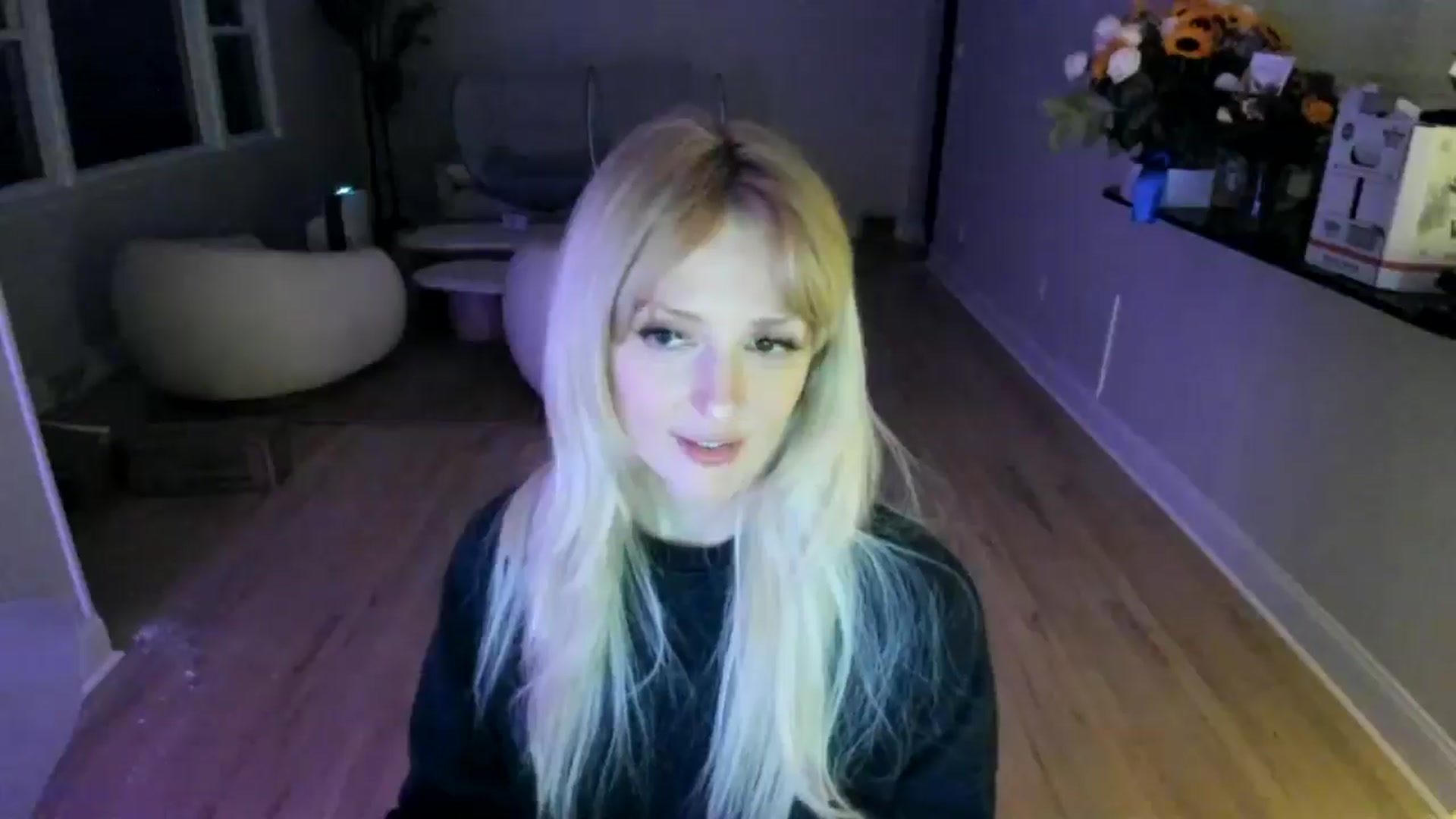 Gallery image thumbnail from Milk_Party's myfreecams stream on, 06/03/2025, 04:50 image 17 of 20