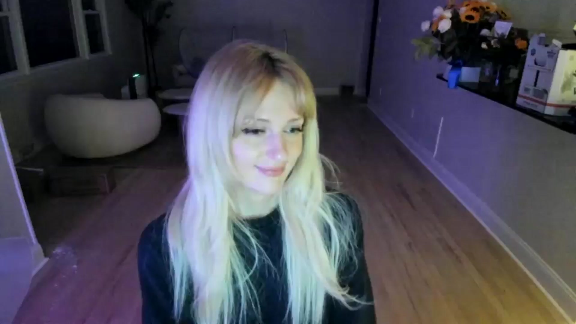 Gallery image thumbnail from Milk_Party's myfreecams stream on, 06/03/2025, 04:50 image 13 of 20