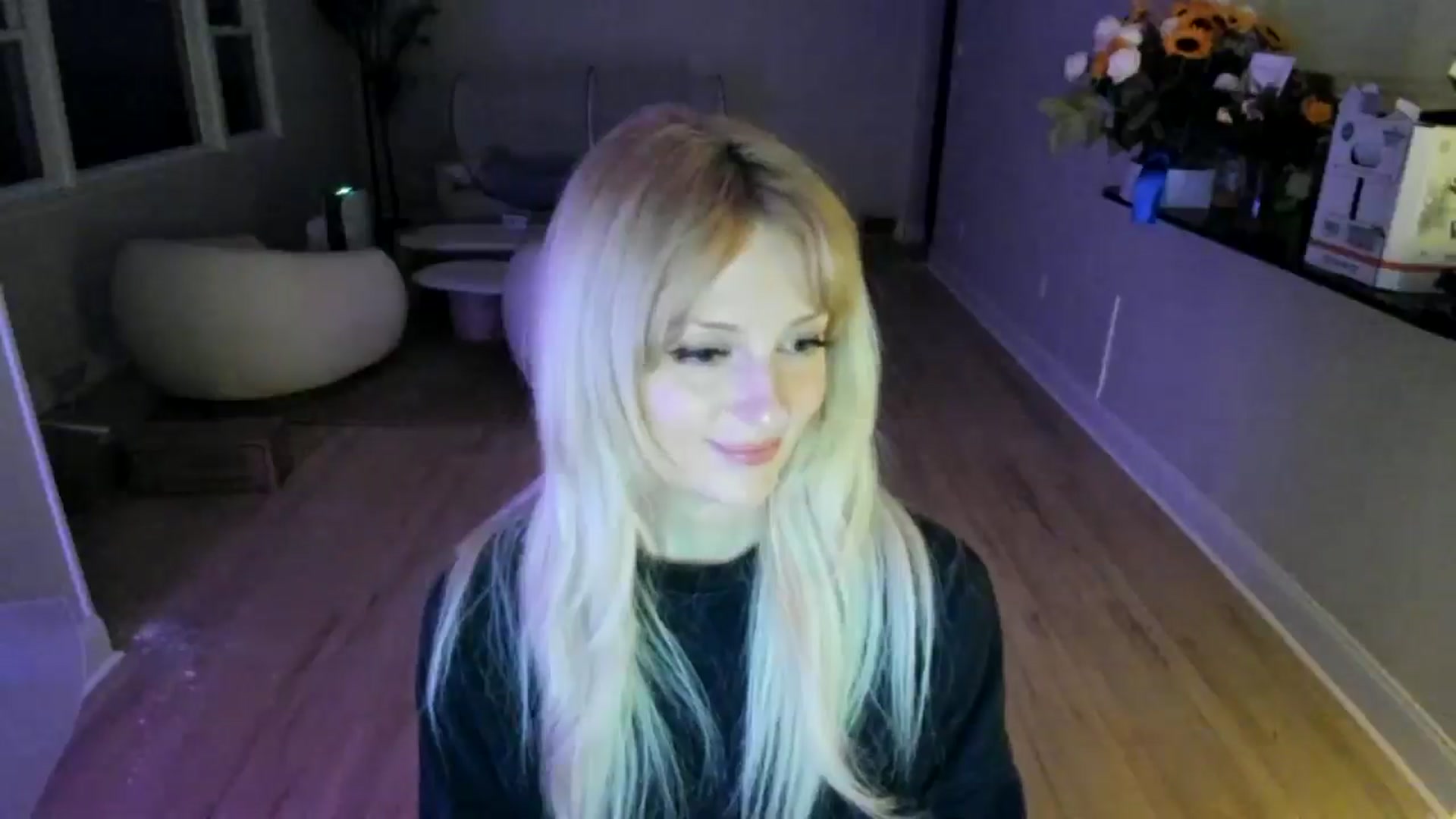Gallery image thumbnail from Milk_Party's myfreecams stream on, 06/03/2025, 05:45 image 14 of 20