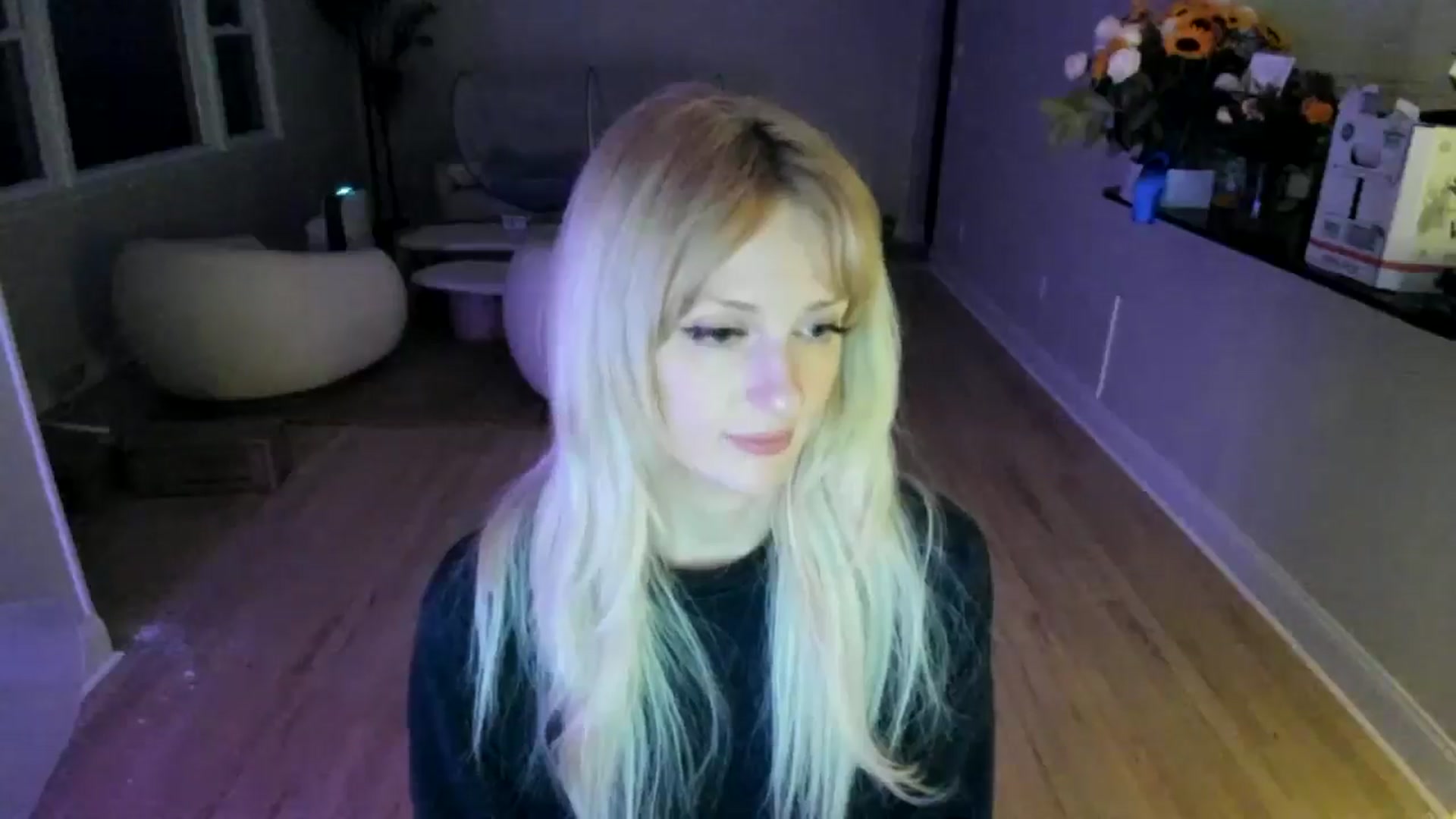 Gallery image thumbnail from Milk_Party's myfreecams stream on, 06/03/2025, 05:45 image 5 of 20