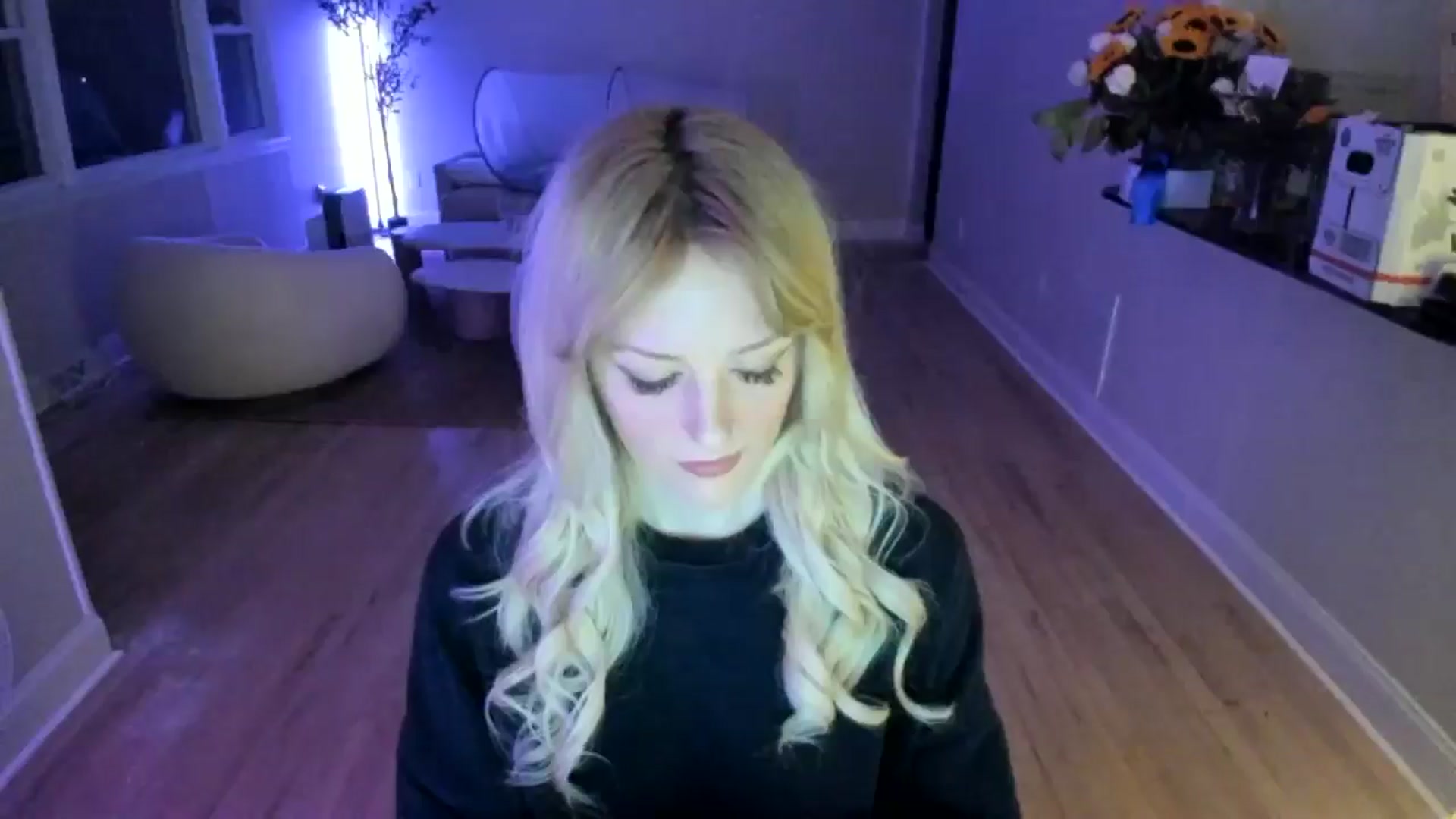 Gallery image thumbnail from Milk_Party's myfreecams stream on, 06/05/2025, 24:54 image 17 of 20