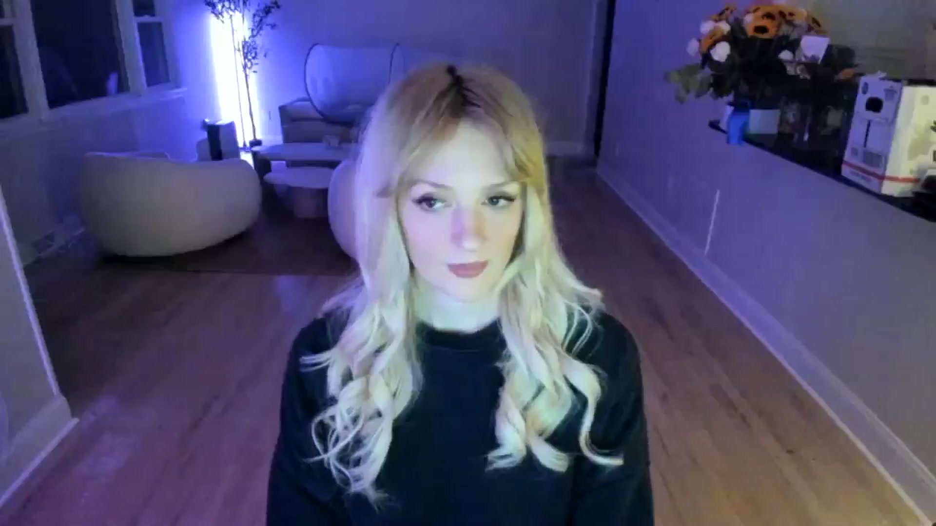 Gallery image thumbnail from Milk_Party's myfreecams stream on, 06/05/2025, 24:54 image 18 of 20