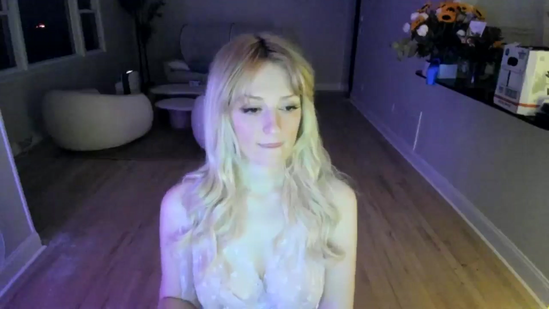 Gallery image thumbnail from Milk_Party's myfreecams stream on, 06/05/2025, 04:11 image 4 of 20