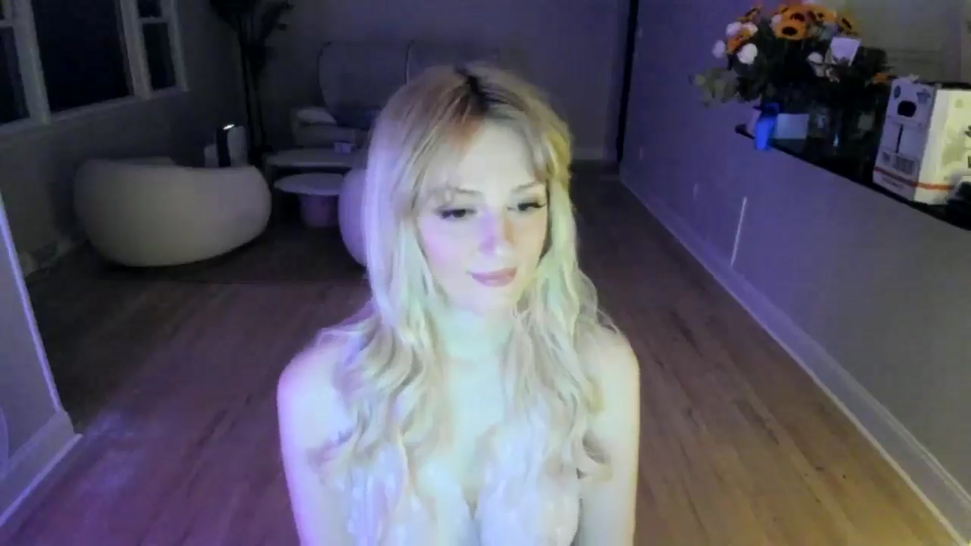 Gallery image thumbnail from Milk_Party's myfreecams stream on, 06/05/2025, 04:11 image 5 of 20