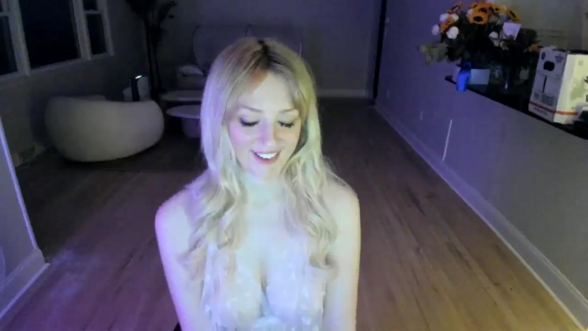 Gallery image thumbnail from Milk_Party's myfreecams stream on, 06/05/2025, 05:36 image 5 of 20