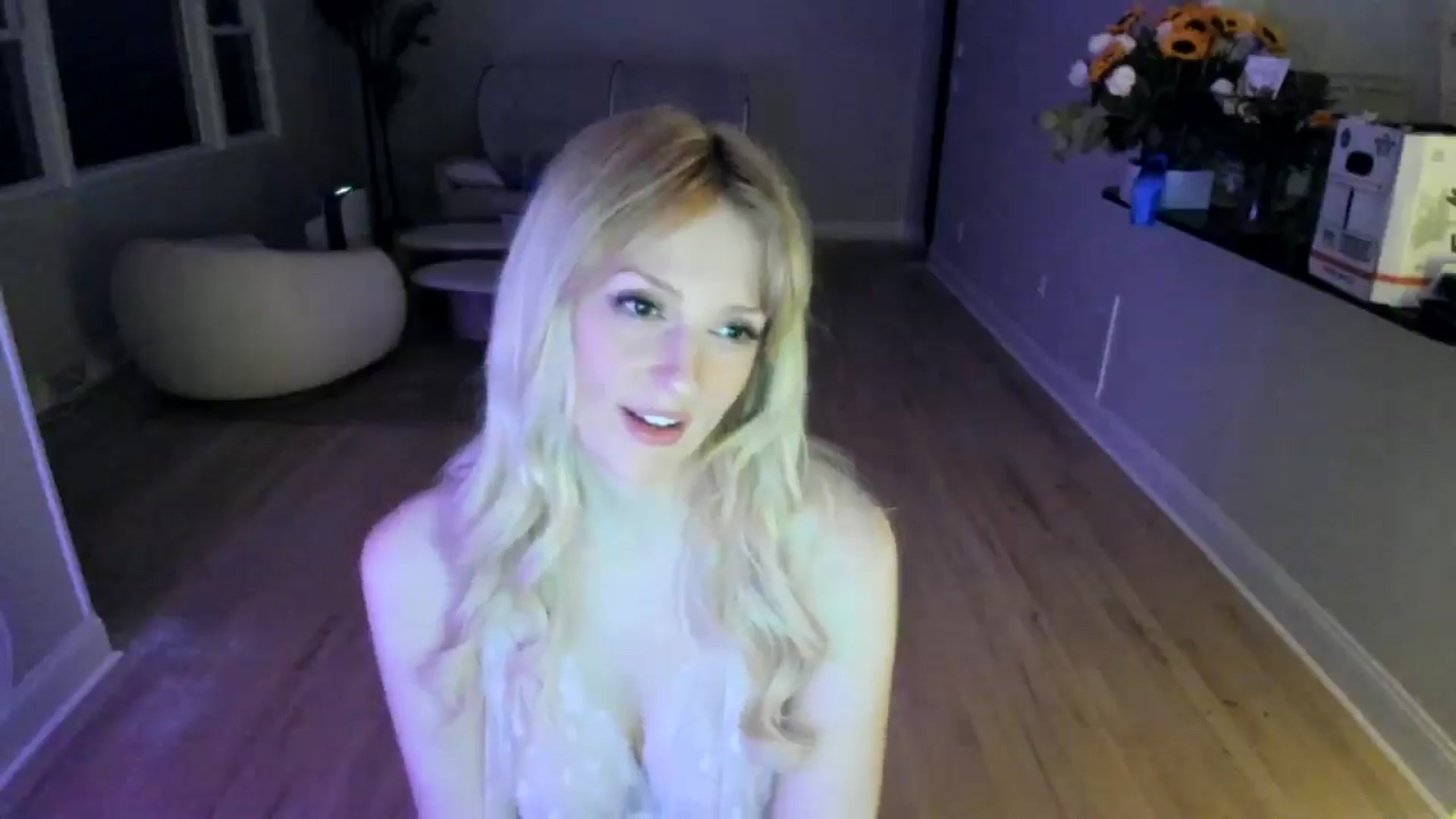 Gallery image thumbnail from Milk_Party's myfreecams stream on, 06/05/2025, 05:36 image 3 of 20