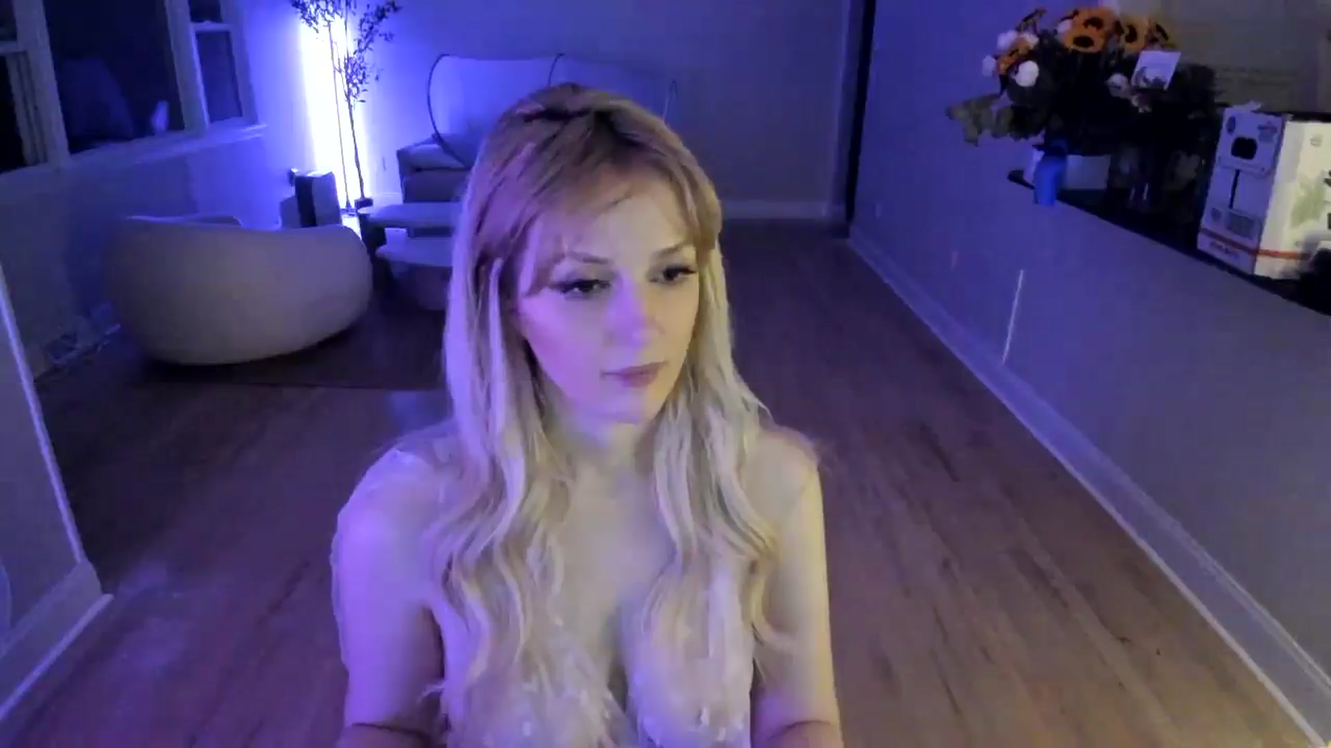 Gallery image thumbnail from Milk_Party's myfreecams stream on, 06/06/2025, 02:31 image 18 of 20