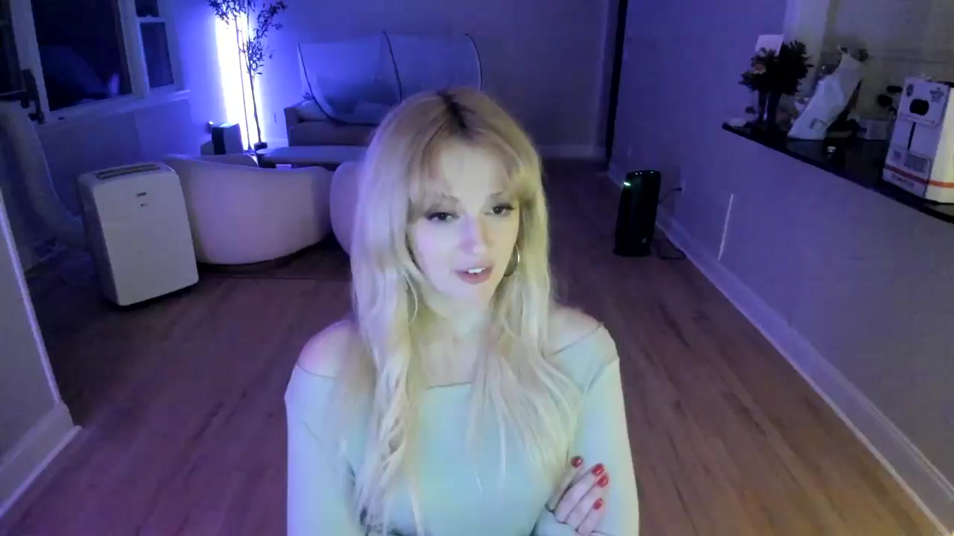 Gallery image thumbnail from Milk_Party's myfreecams stream on, 06/08/2025, 02:41 image 16 of 20