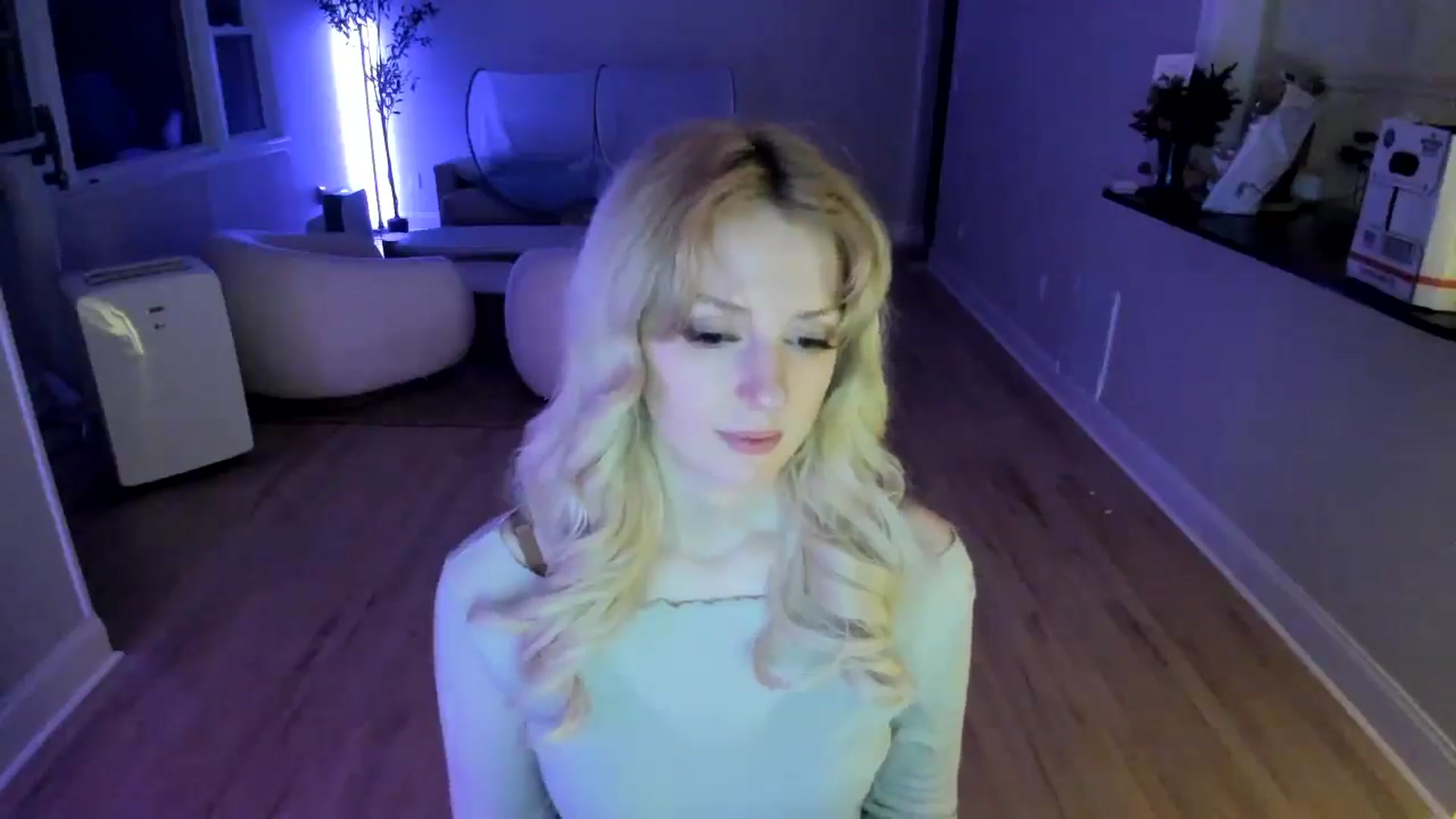 Gallery image thumbnail from Milk_Party's myfreecams stream on, 06/10/2025, 05:50 image 11 of 20