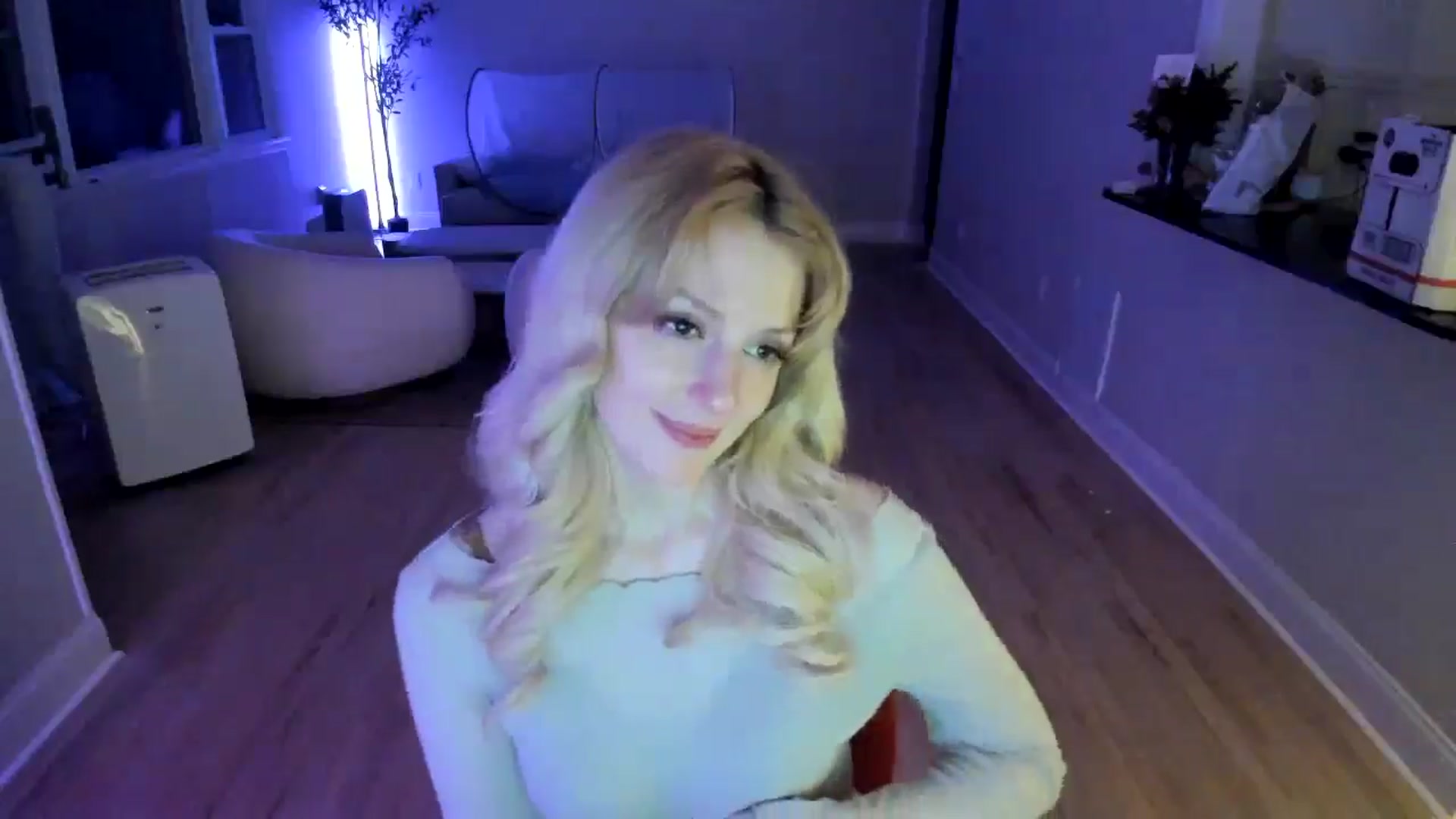 Gallery image thumbnail from Milk_Party's myfreecams stream on, 06/10/2025, 05:50 image 13 of 20