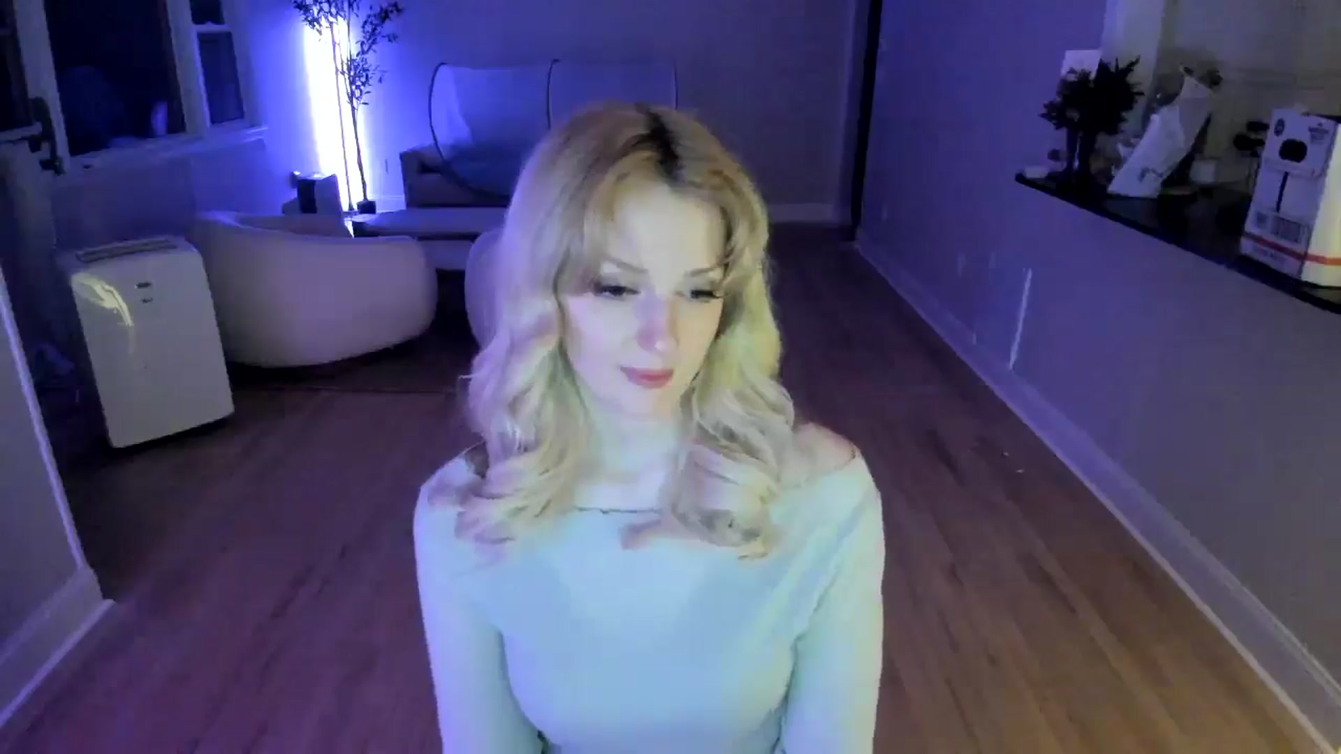 Gallery image thumbnail from Milk_Party's myfreecams stream on, 06/10/2025, 05:50 image 14 of 20
