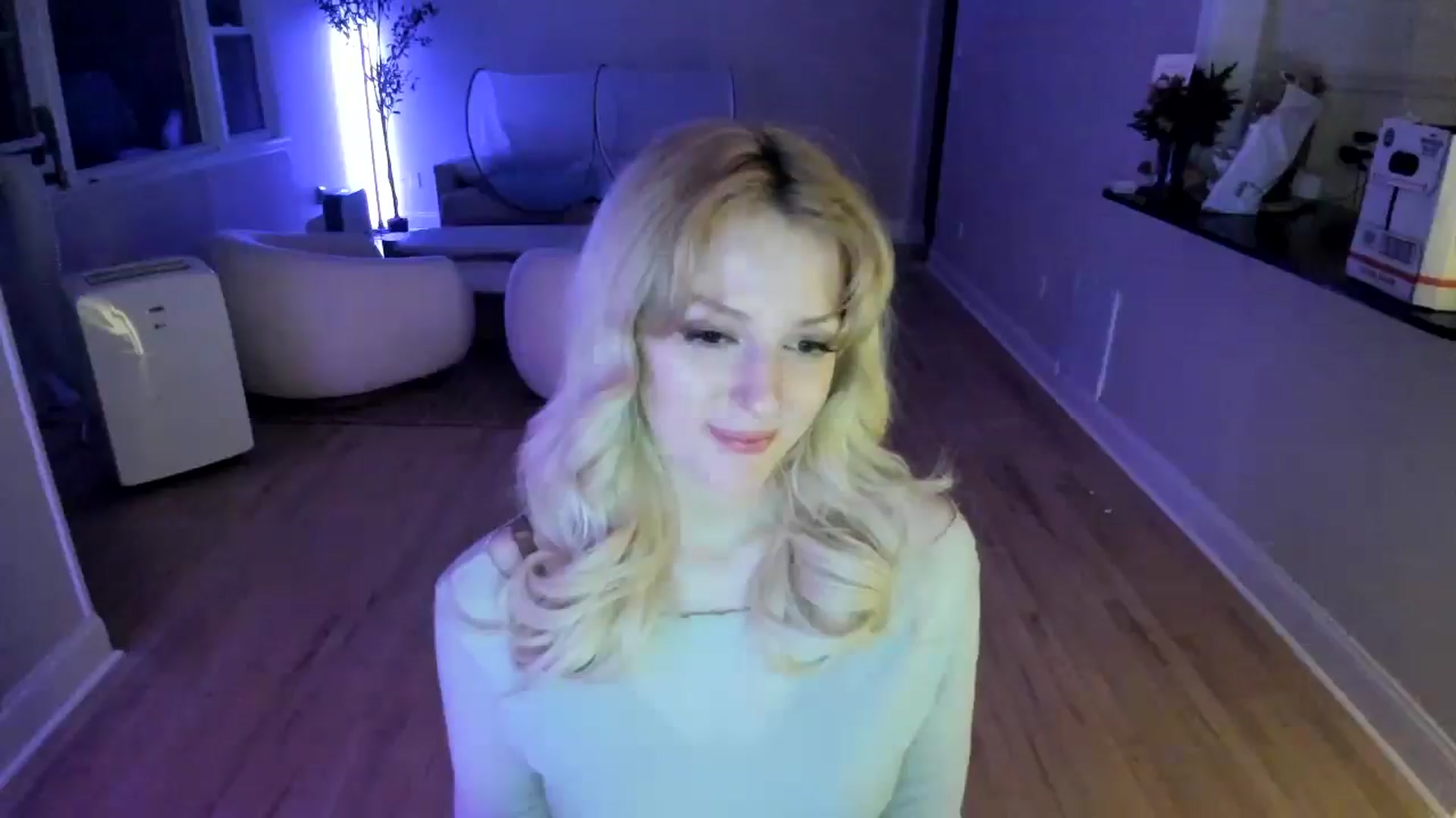 Gallery image thumbnail from Milk_Party's myfreecams stream on, 06/10/2025, 05:50 image 3 of 20