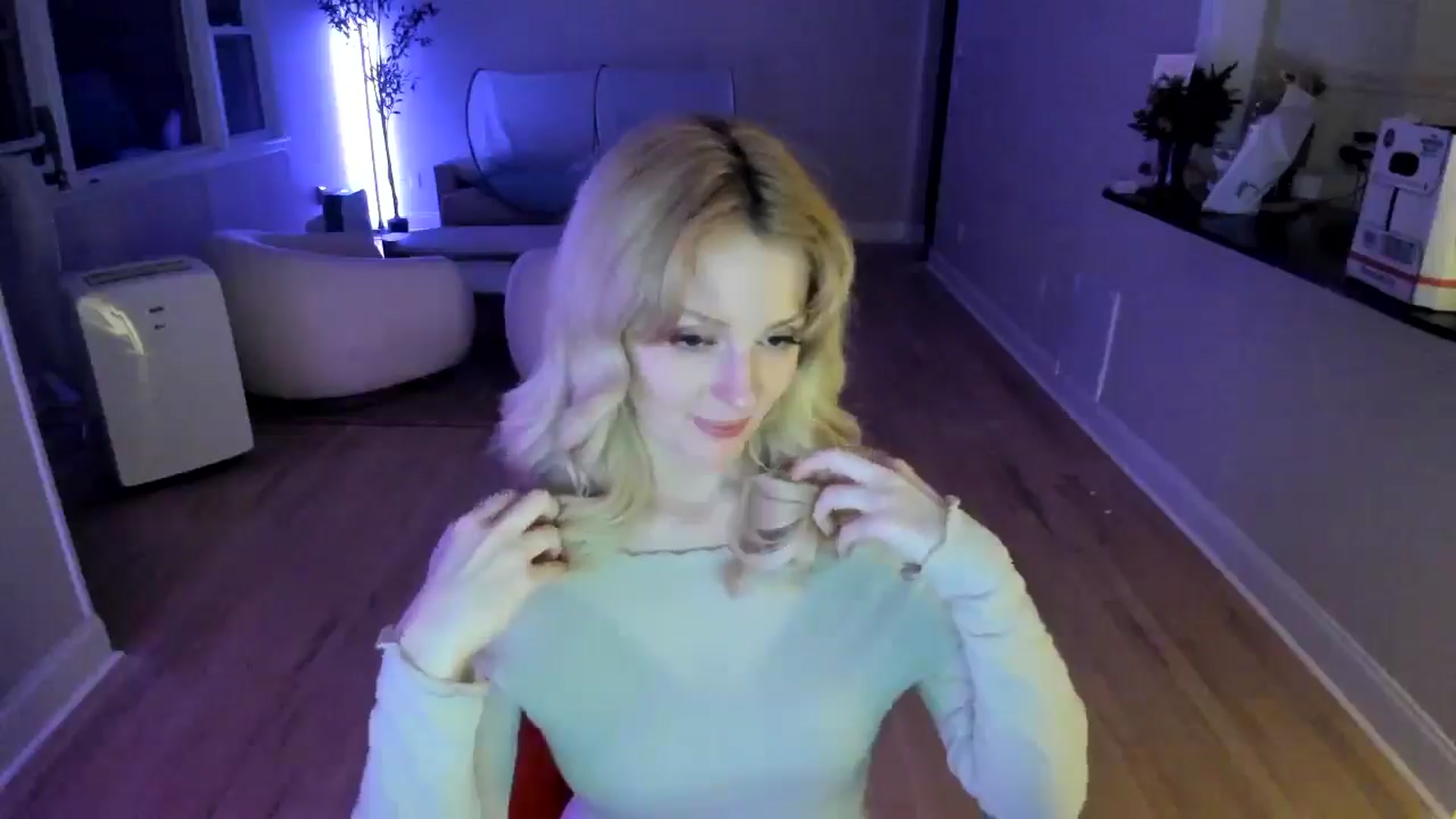 Gallery image thumbnail from Milk_Party's myfreecams stream on, 06/10/2025, 05:50 image 16 of 20