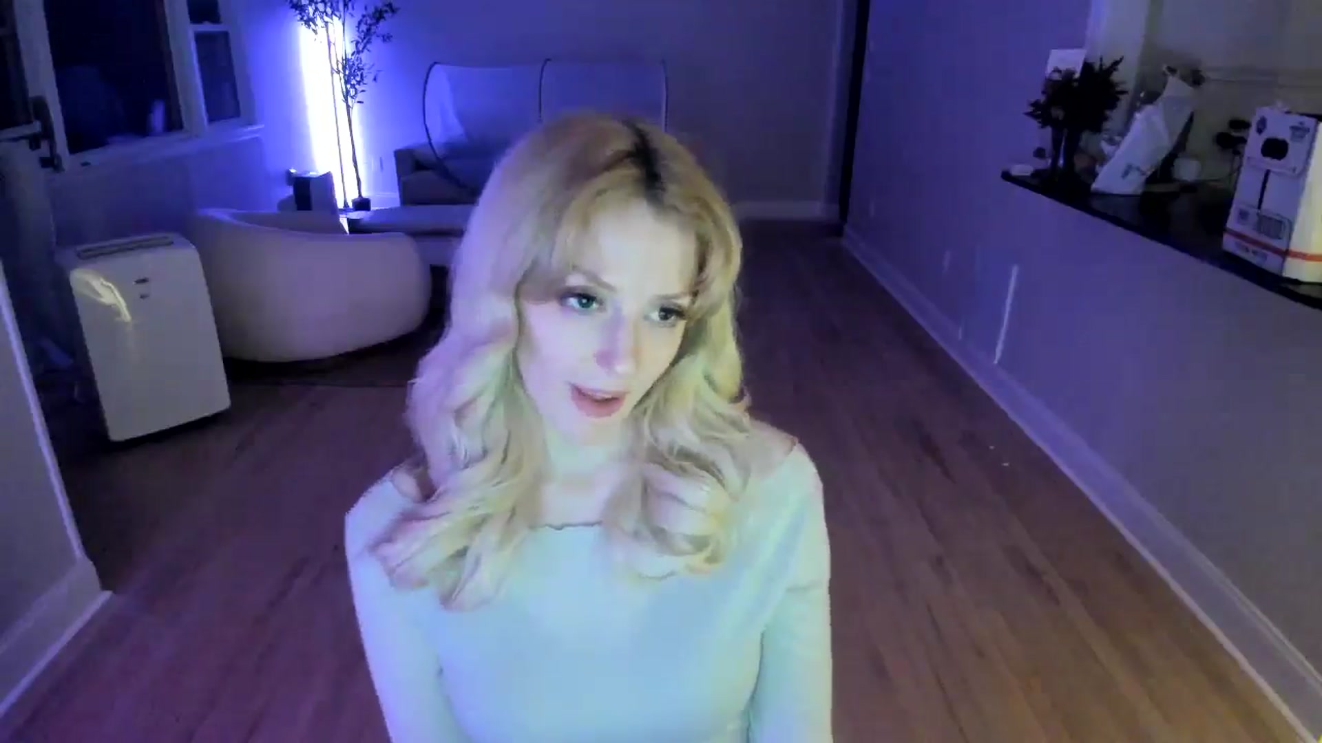 Gallery image thumbnail from Milk_Party's myfreecams stream on, 06/10/2025, 05:50 image 4 of 20