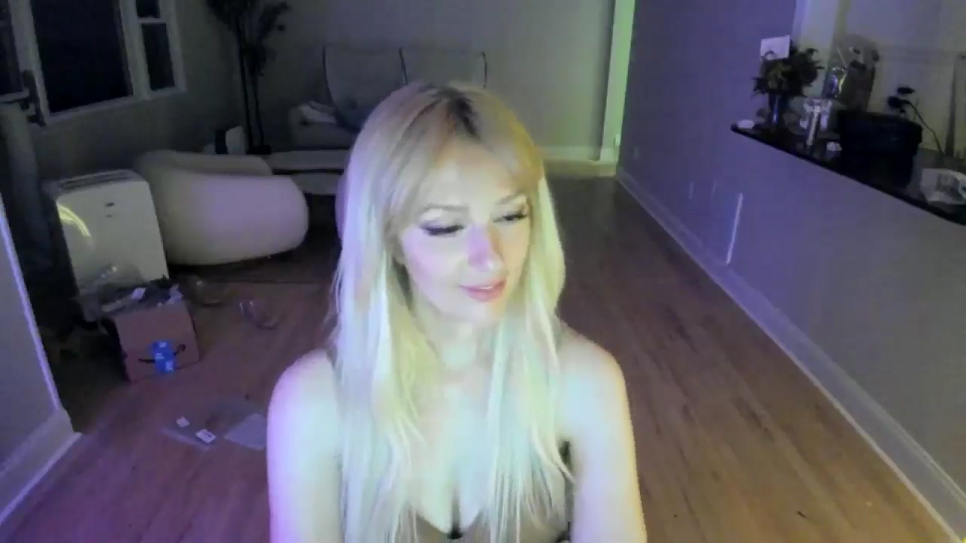 Gallery image thumbnail from Milk_Party's myfreecams stream on, 06/21/2025, 04:04 image 18 of 20