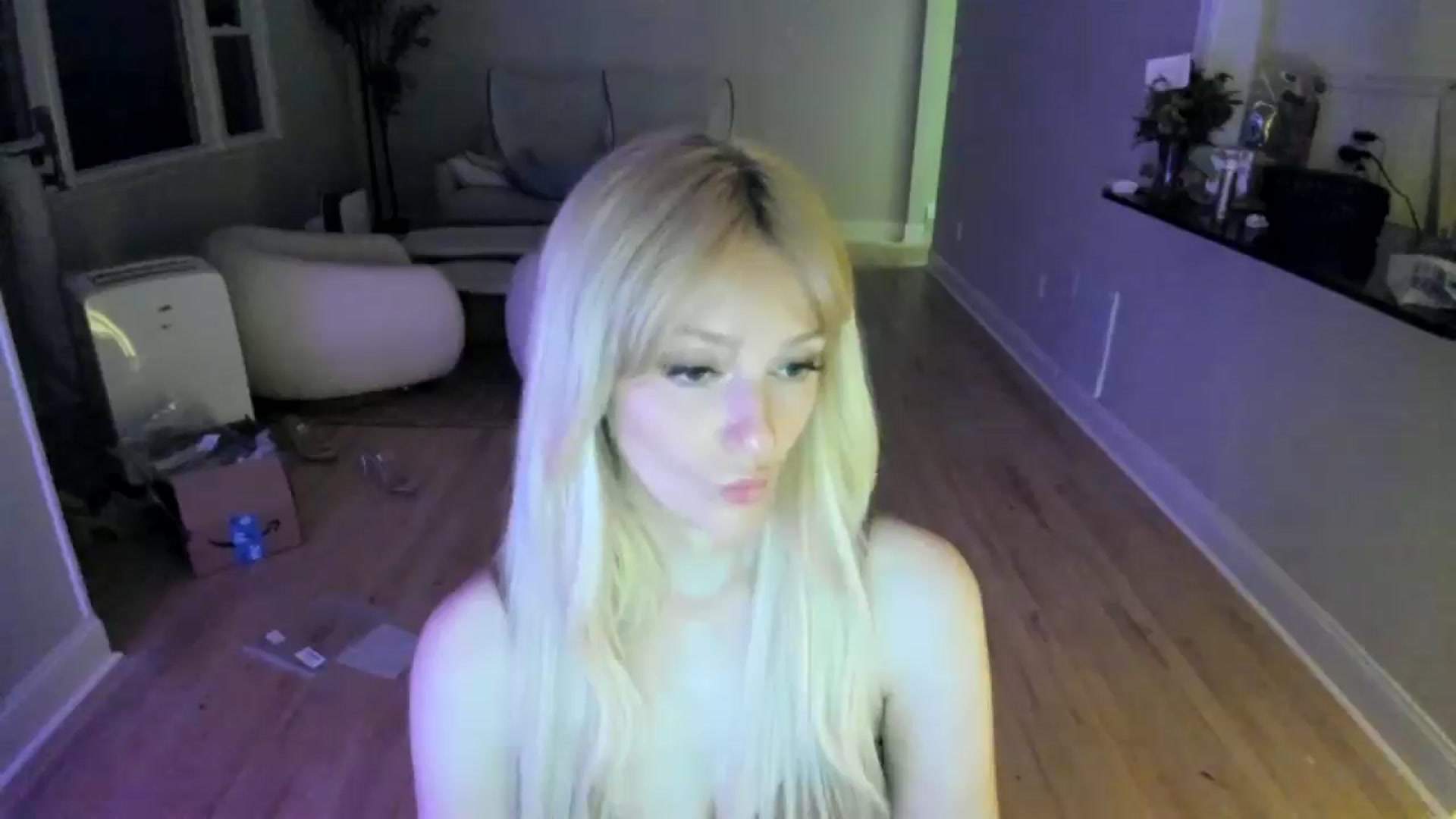 Gallery image thumbnail from Milk_Party's myfreecams stream on, 06/21/2025, 04:04 image 8 of 20