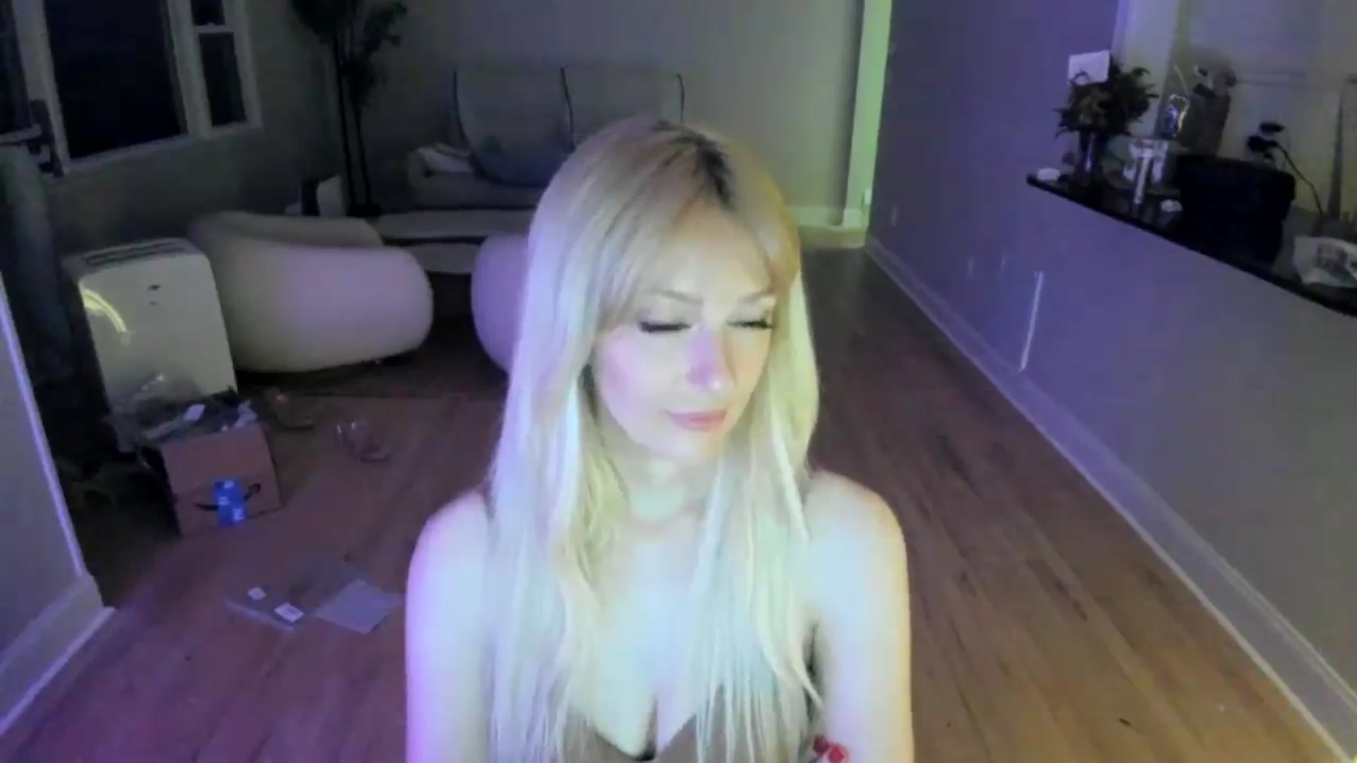 Gallery image thumbnail from Milk_Party's myfreecams stream on, 06/21/2025, 04:04 image 13 of 20