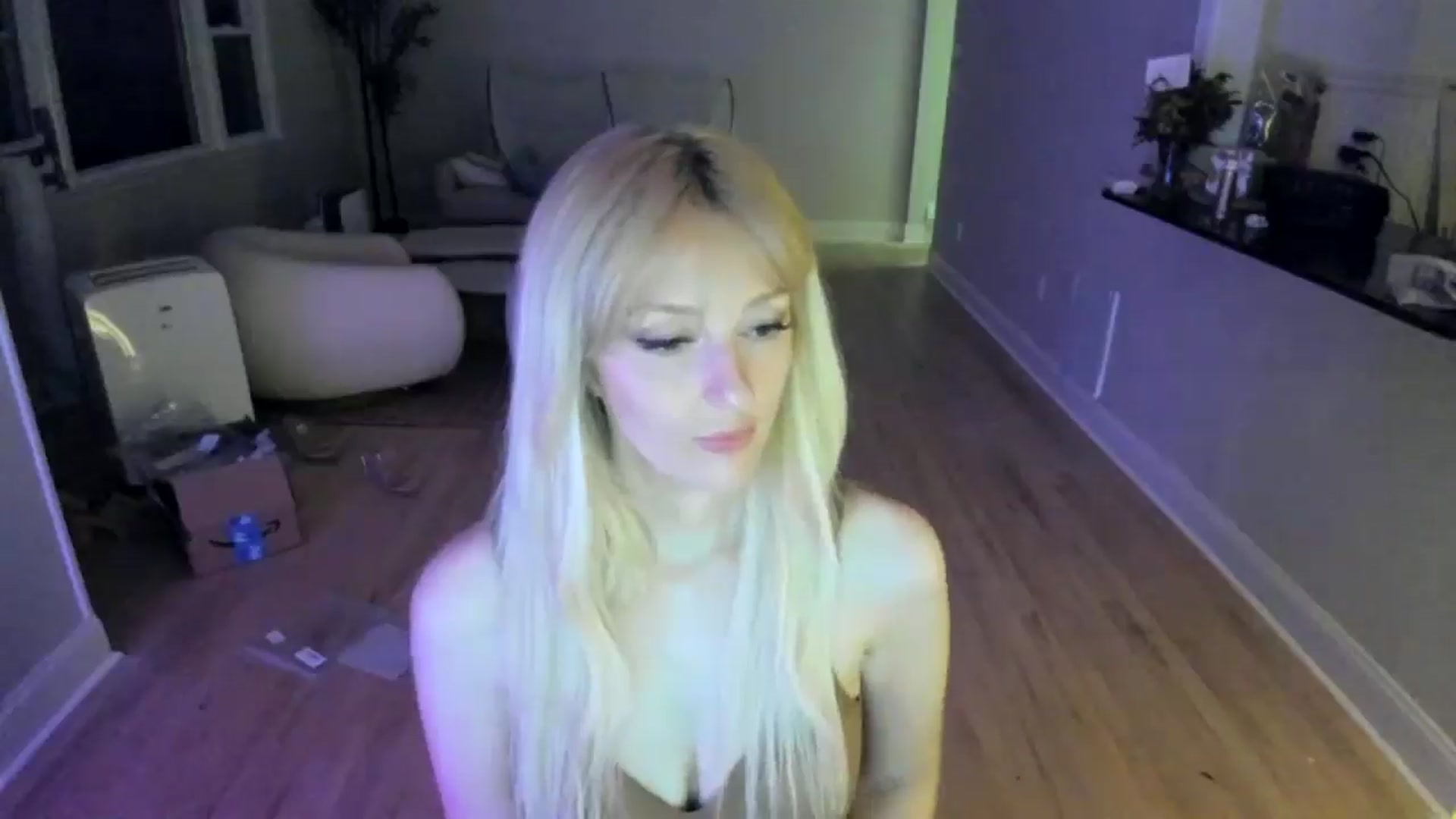Gallery image thumbnail from Milk_Party's myfreecams stream on, 06/21/2025, 04:04 image 6 of 20
