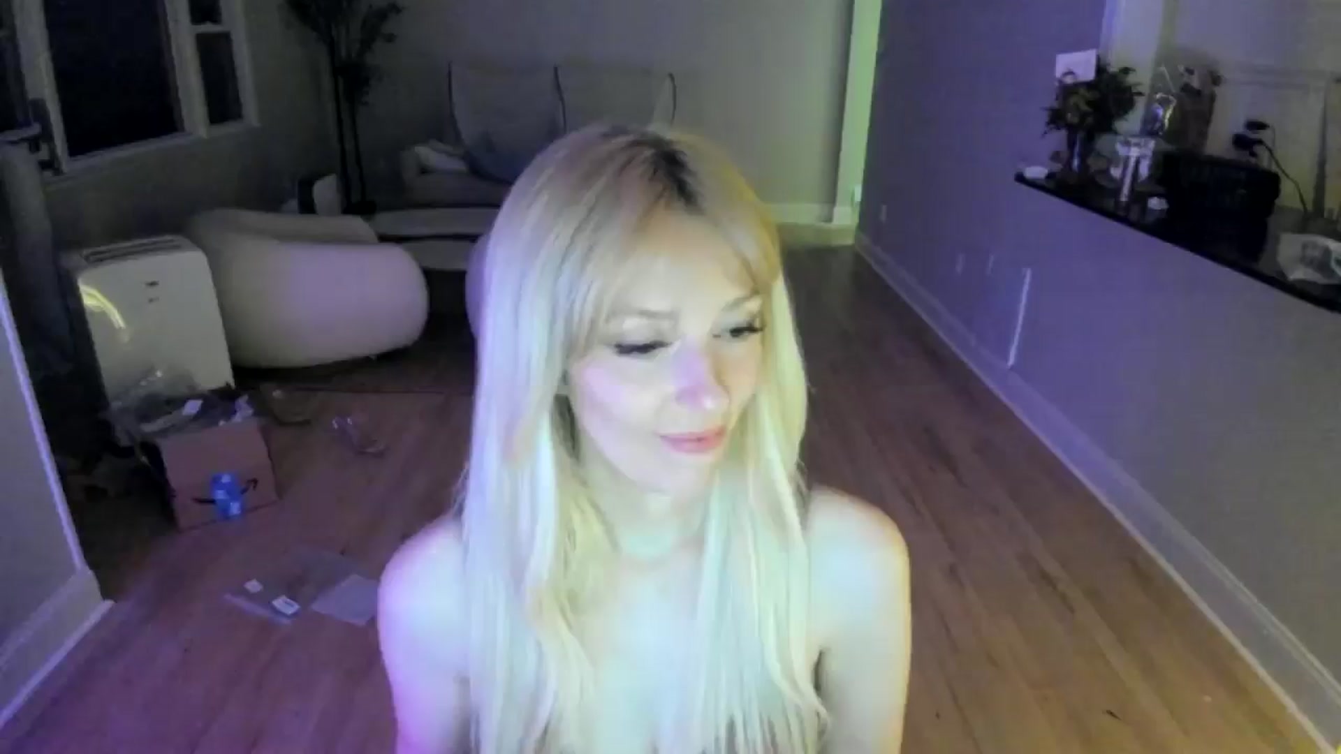 Gallery image thumbnail from Milk_Party's myfreecams stream on, 06/21/2025, 04:04 image 9 of 20