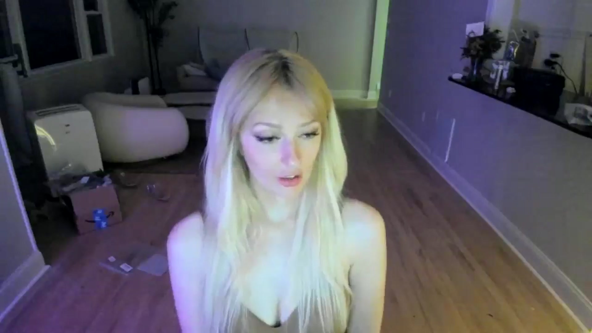 Gallery image thumbnail from Milk_Party's myfreecams stream on, 06/21/2025, 04:04 image 16 of 20