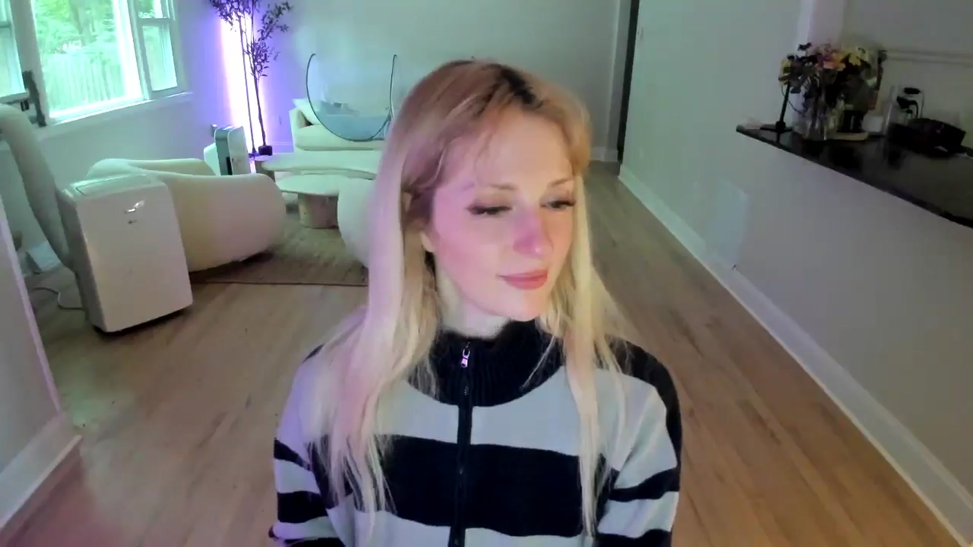 Gallery image thumbnail from Milk_Party's myfreecams stream on, 06/26/2025, 22:13 image 15 of 20