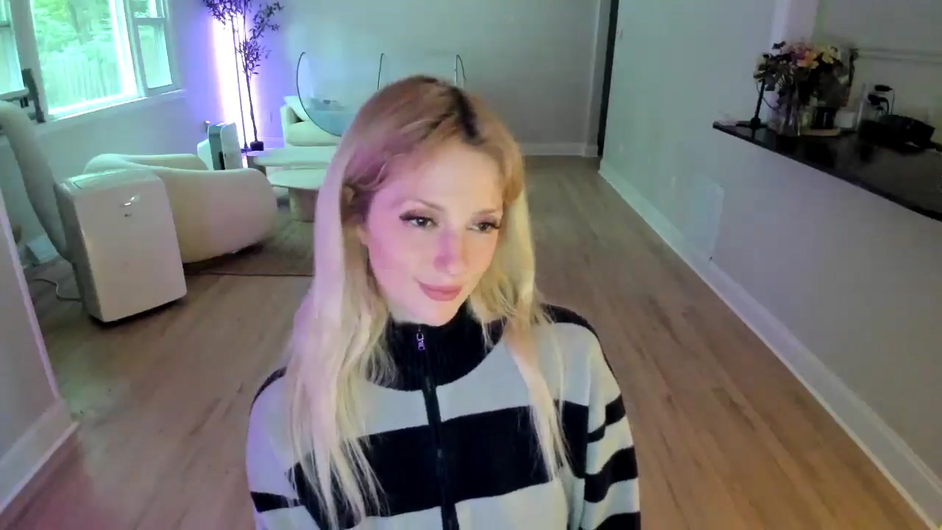 Gallery image thumbnail from Milk_Party's myfreecams stream on, 06/26/2025, 22:13 image 7 of 20