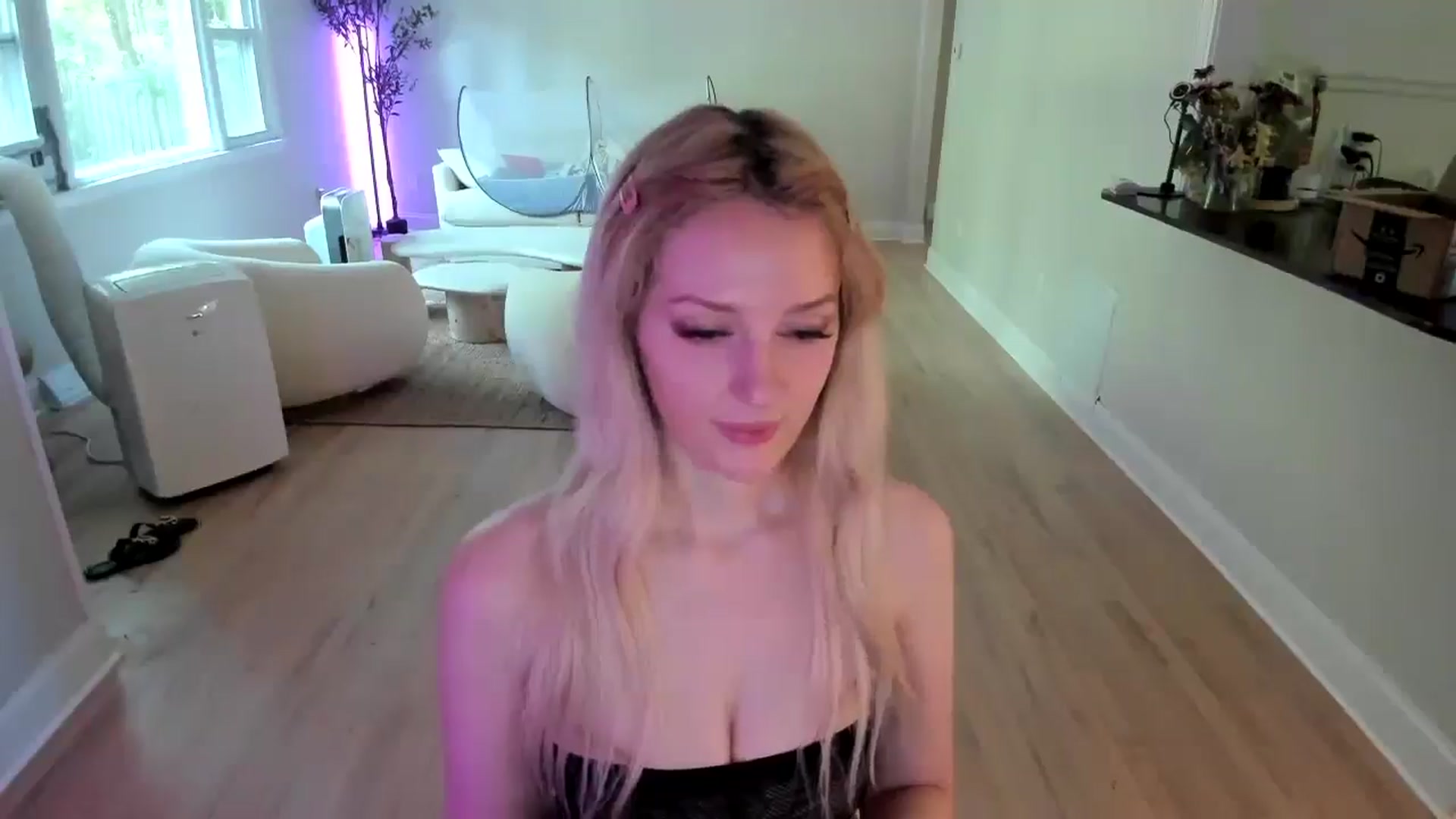 Gallery image thumbnail from Milk_Party's myfreecams stream on, 06/28/2025, 21:09 image 2 of 20