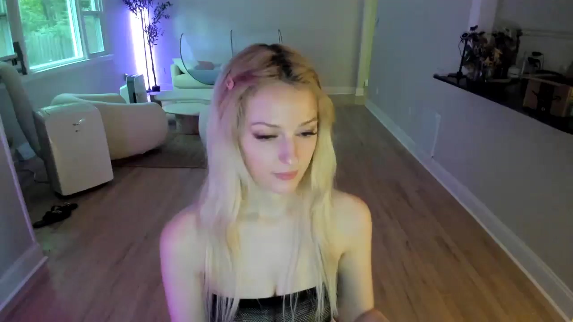Gallery image thumbnail from Milk_Party's myfreecams stream on, 06/28/2025, 23:13 image 12 of 20