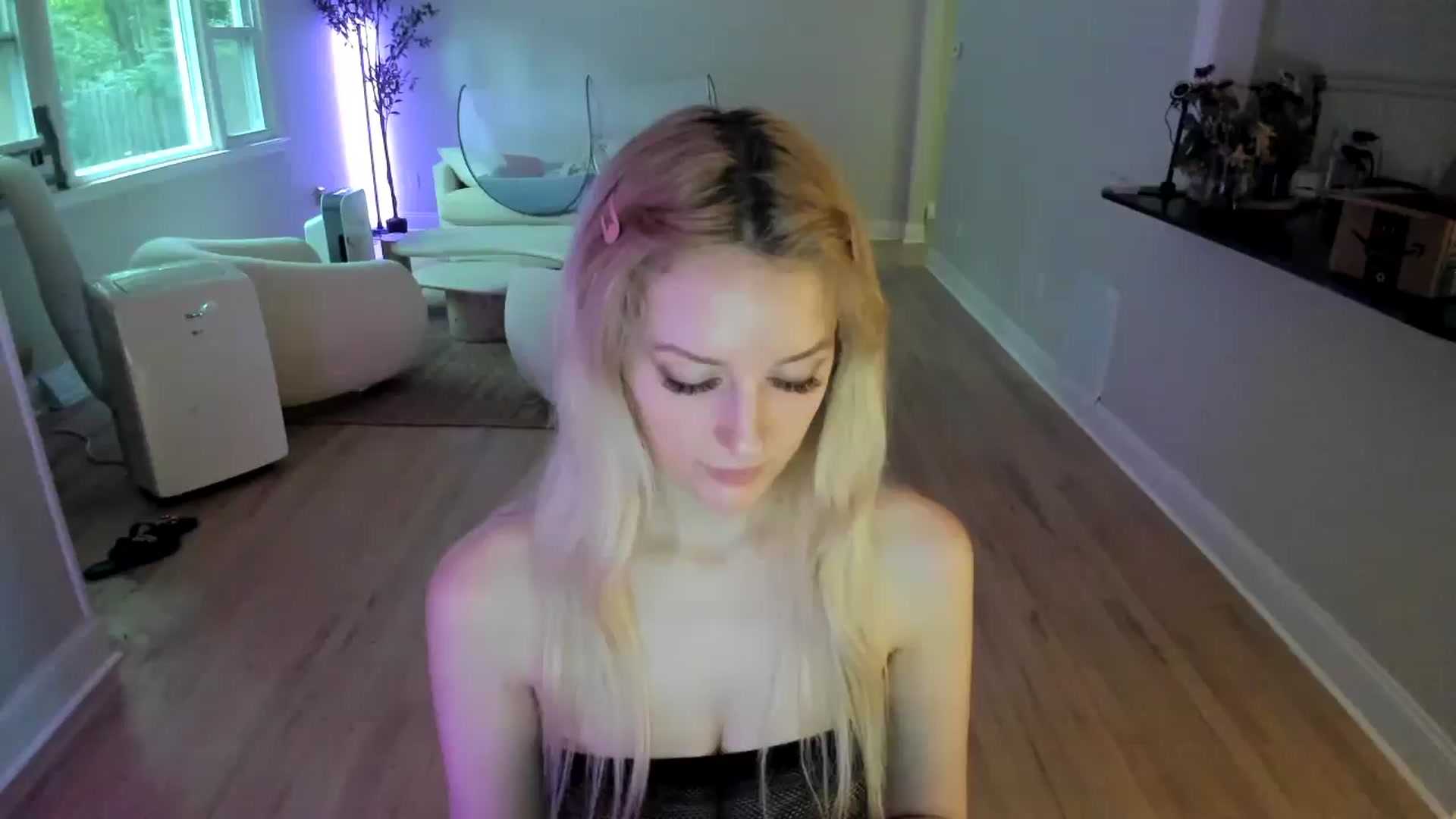 Gallery image thumbnail from Milk_Party's myfreecams stream on, 06/28/2025, 23:13 image 2 of 20