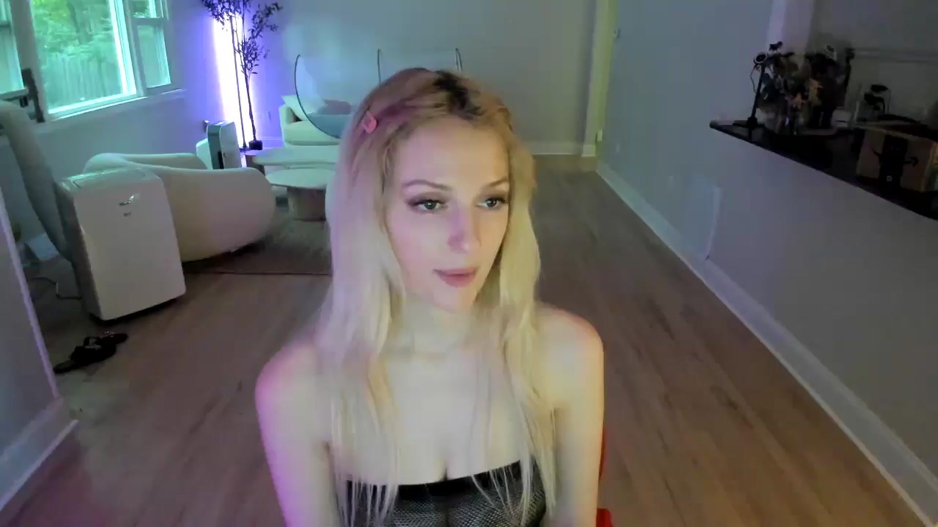 Gallery image thumbnail from Milk_Party's myfreecams stream on, 06/28/2025, 23:13 image 7 of 20