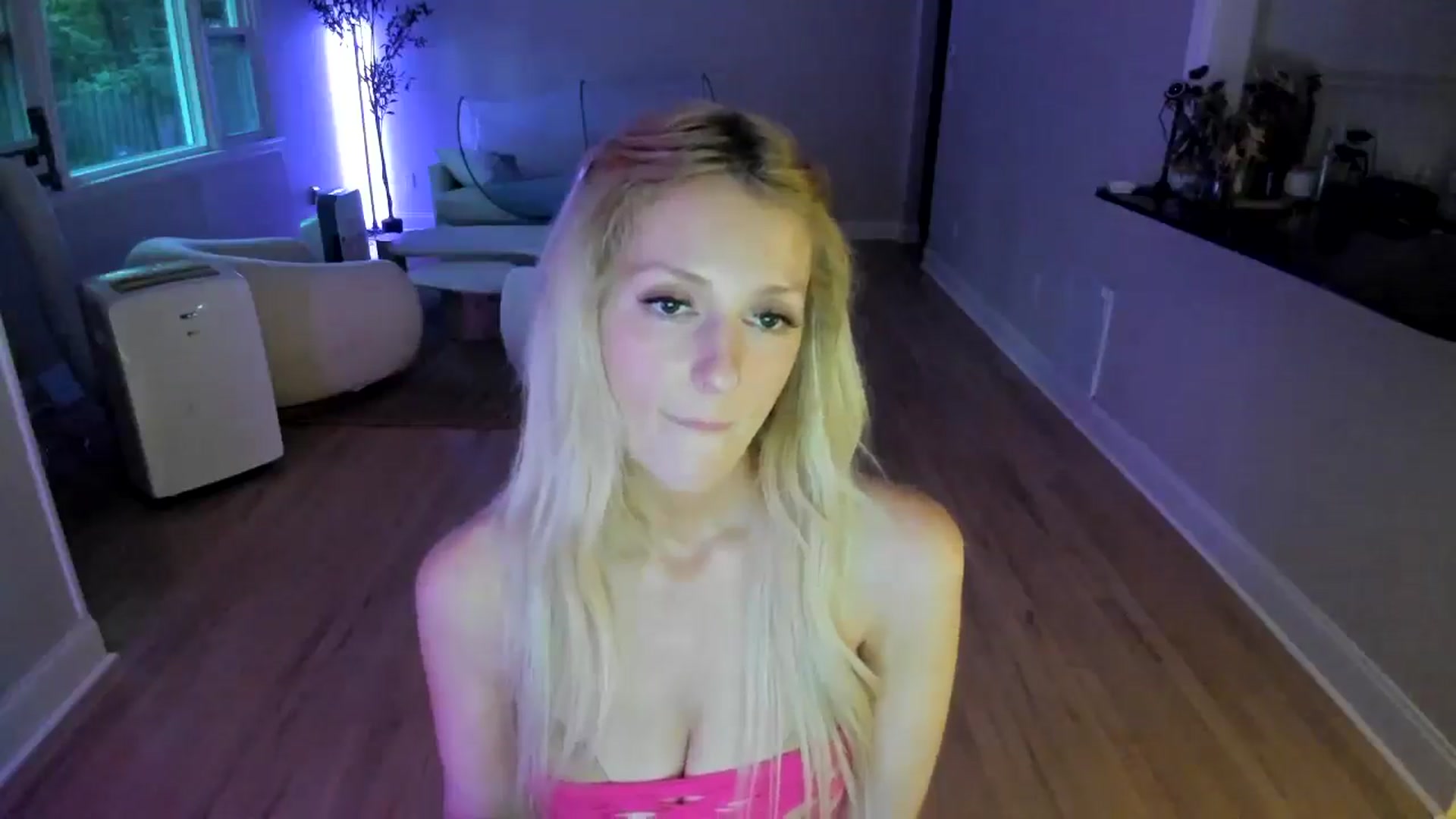 Gallery image thumbnail from Milk_Party's myfreecams stream on, 06/30/2025, 24:42 image 10 of 20