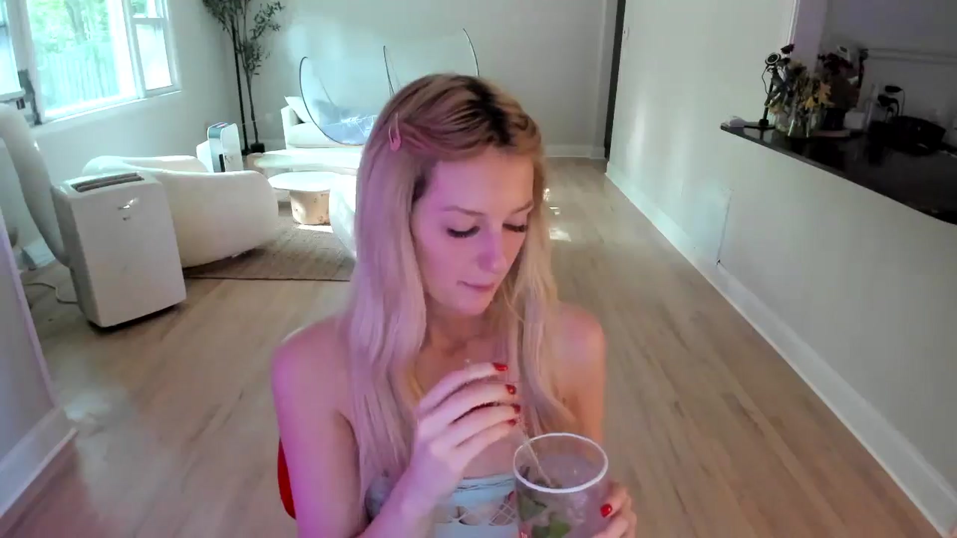 Gallery image thumbnail from Milk_Party's myfreecams stream on, 06/30/2025, 21:51 image 13 of 20