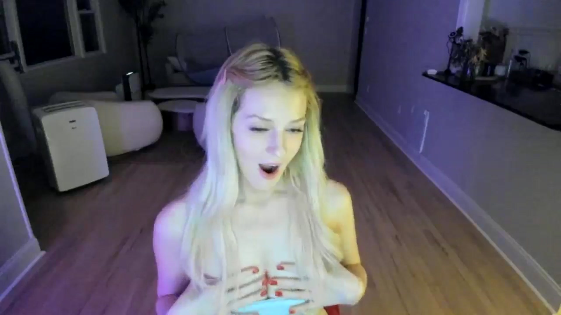 Gallery image thumbnail from Milk_Party's myfreecams stream on, 07/01/2025, 05:53 image 11 of 20