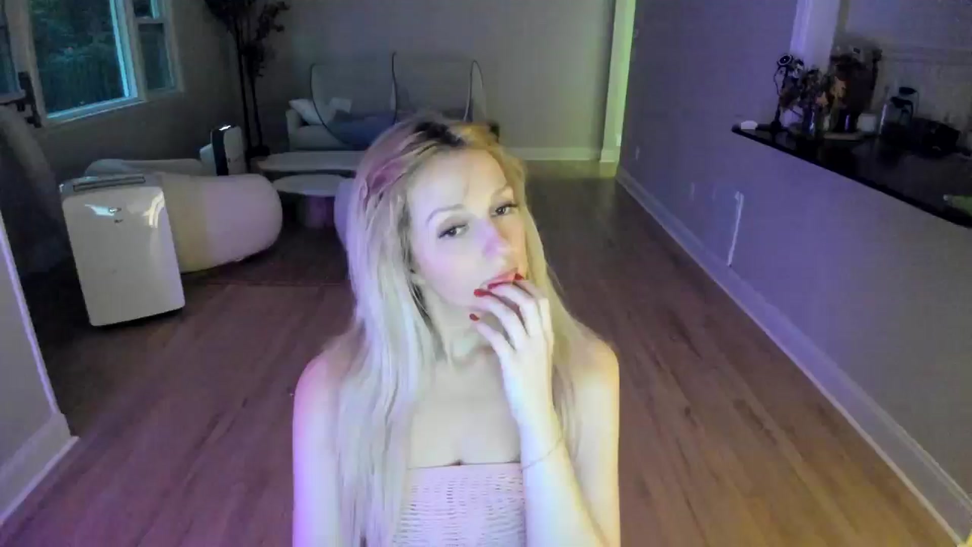 Gallery image thumbnail from Milk_Party's myfreecams stream on, 07/03/2025, 02:11 image 14 of 20