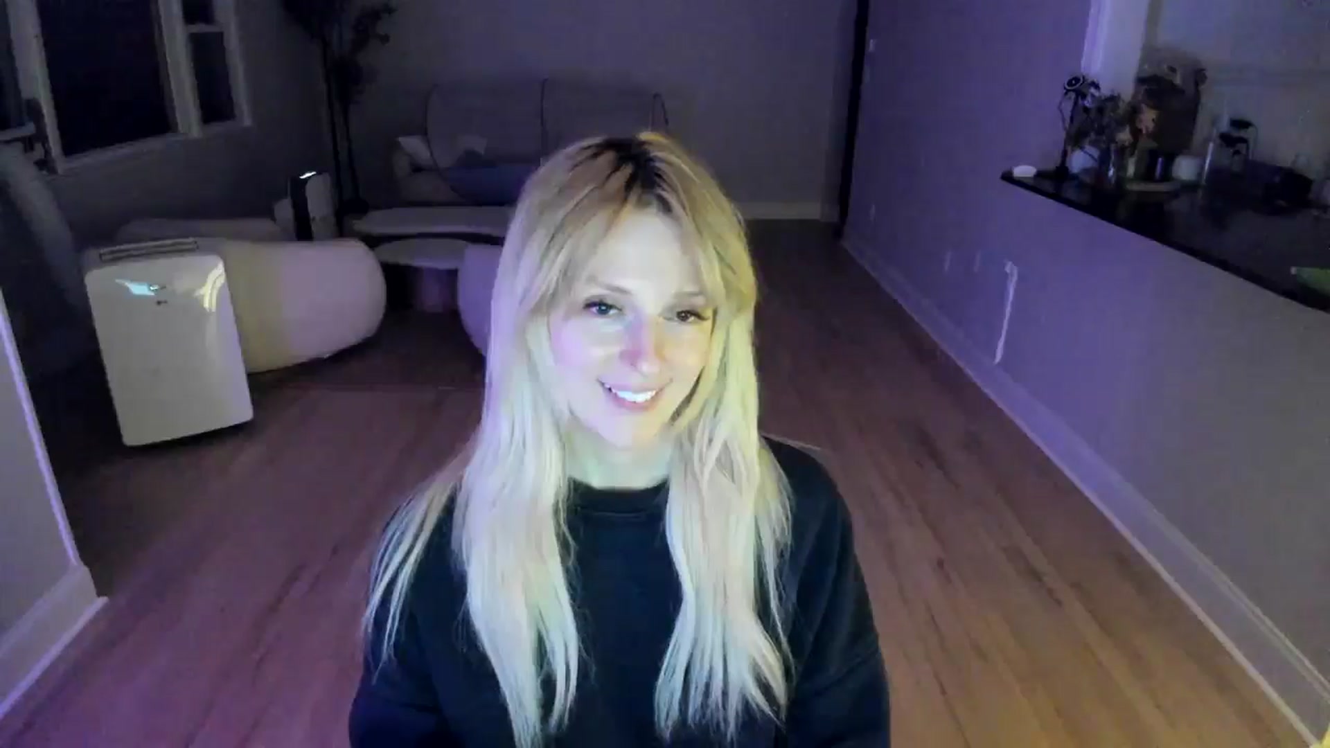 Gallery image thumbnail from Milk_Party's myfreecams stream on, 07/03/2025, 05:34 image 18 of 20
