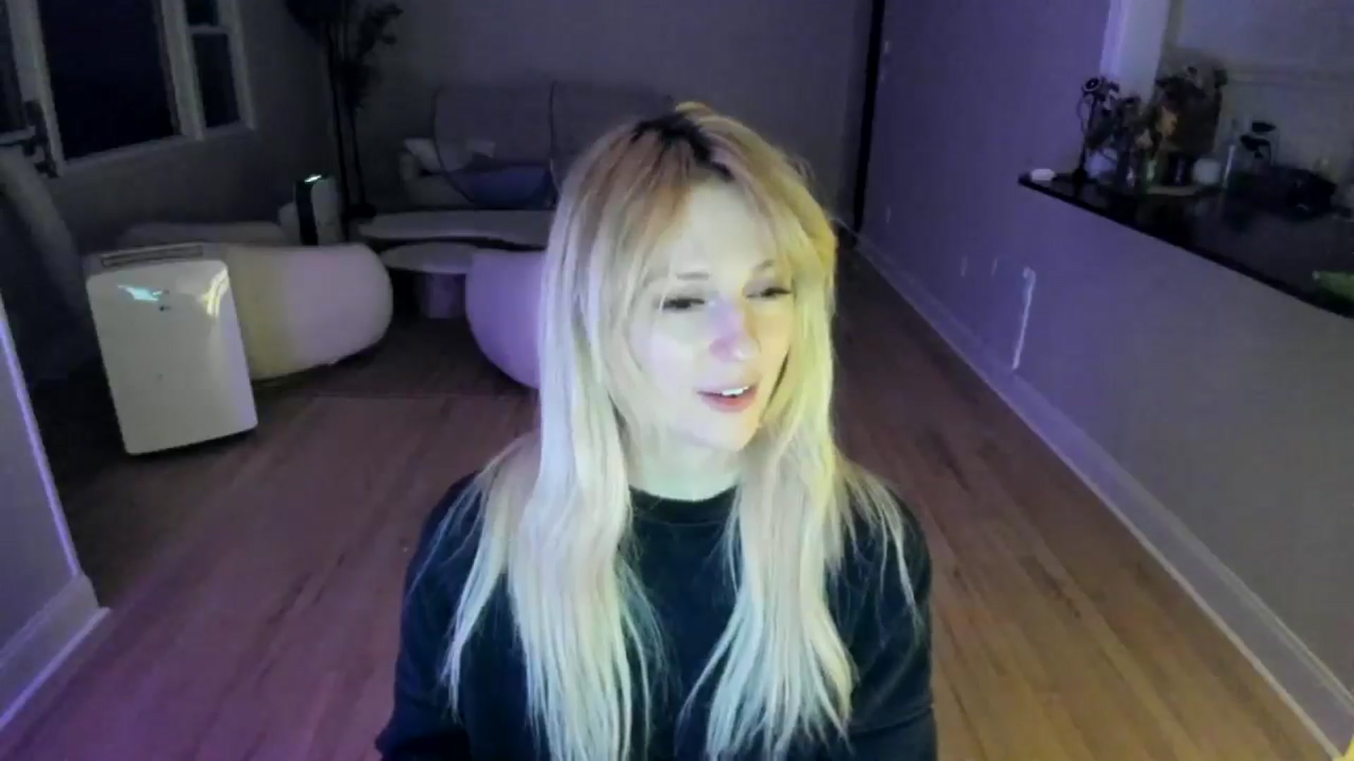 Gallery image thumbnail from Milk_Party's myfreecams stream on, 07/03/2025, 05:34 image 4 of 20