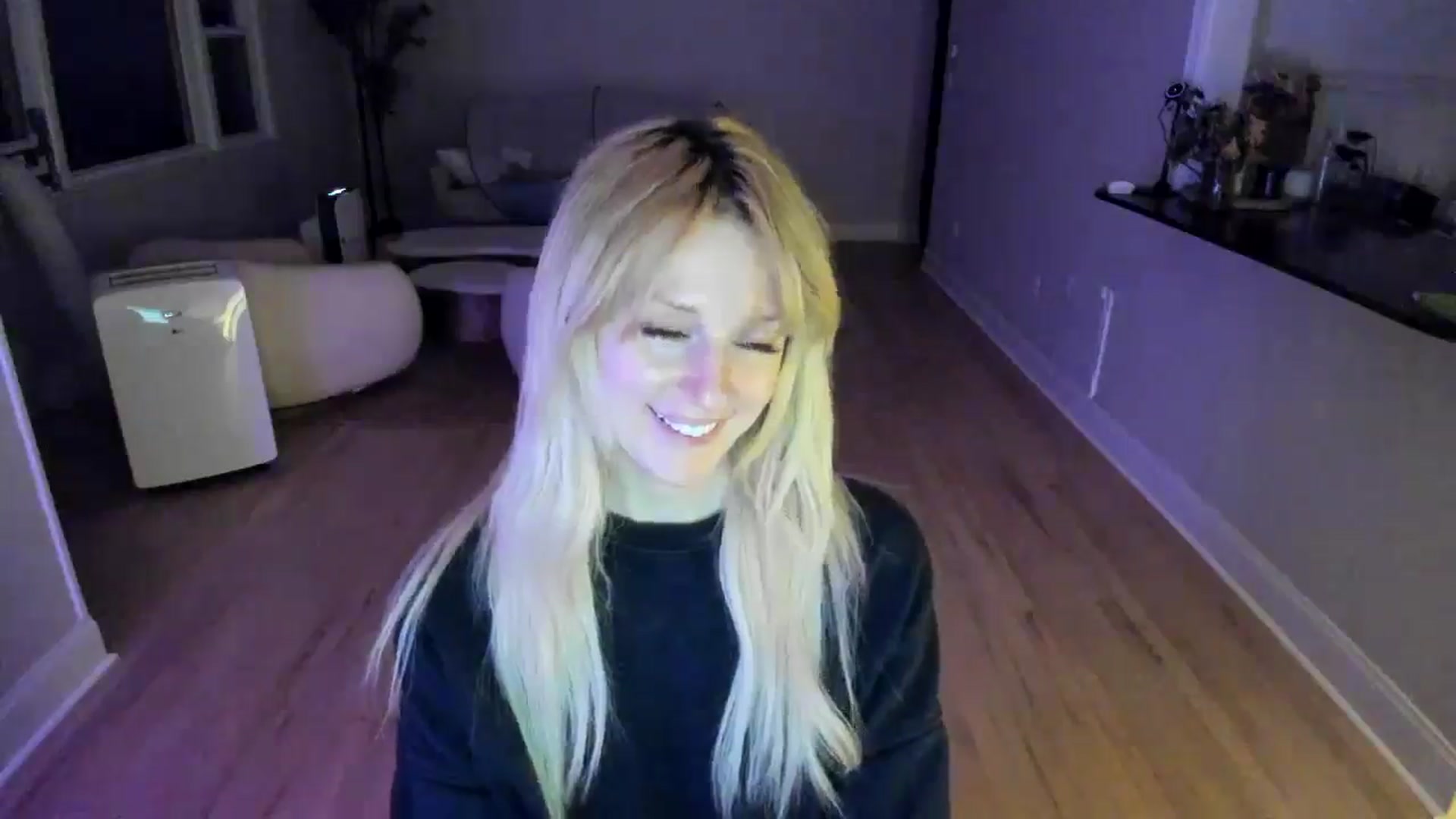 Gallery image thumbnail from Milk_Party's myfreecams stream on, 07/03/2025, 05:34 image 19 of 20